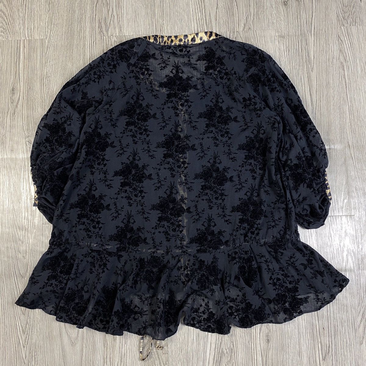 John Galliano Galliano Black Sheer Embroidered Silver Button Cardigan Size S / US 4 / IT 40 - 11 Thumbnail