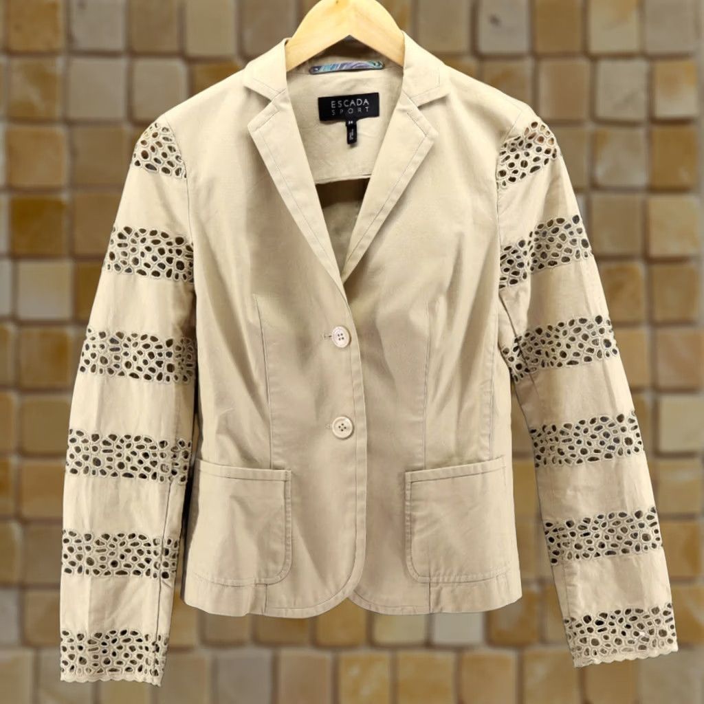 Escada Escada Women's Beige Eyelet Sleeve Lightweight Blazer Summer Sz 34 US S Size S / US 4 / IT 40 - 1 Thumbnail