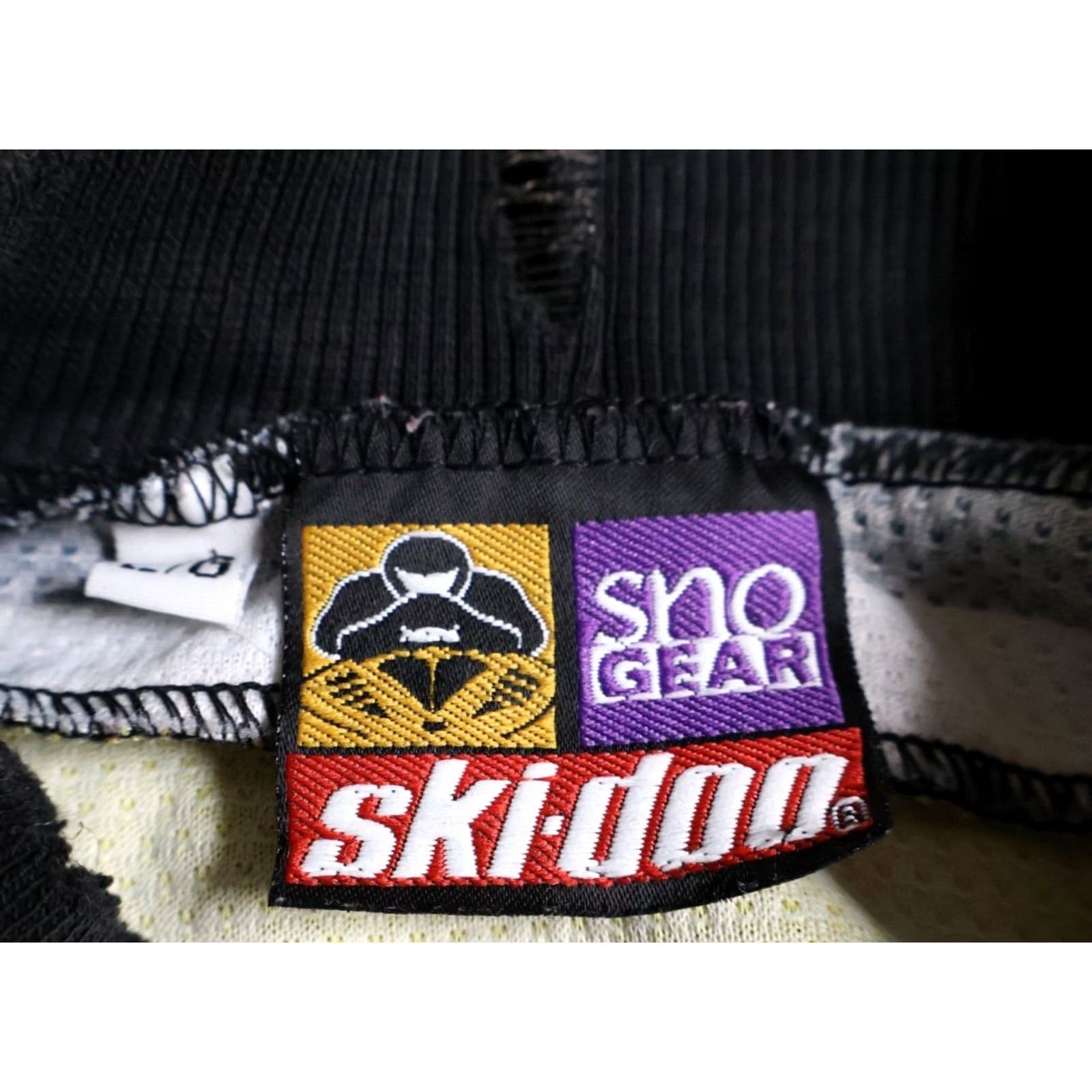 Vintage Ski-Doo Rotax Power Jersey Men's Large Yellow Black Snowmobile Canada VTG Graphic Print Jersey T-Shirt Mock Neck Logo Size US L / EU 52-54 / 3 - 3 Thumbnail