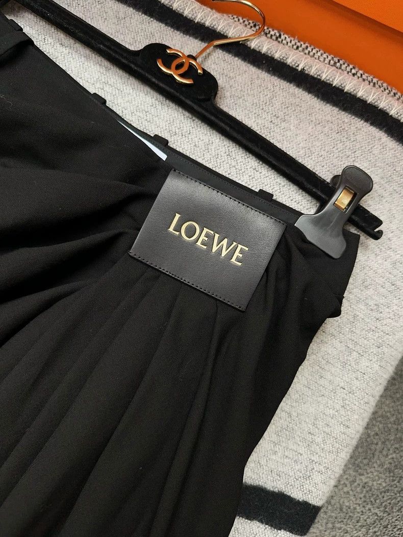 Loewe Loewe SS25 black irregular pleated wool hanging seven-poin Size 24" / US 00 / IT 34 - 4 Thumbnail