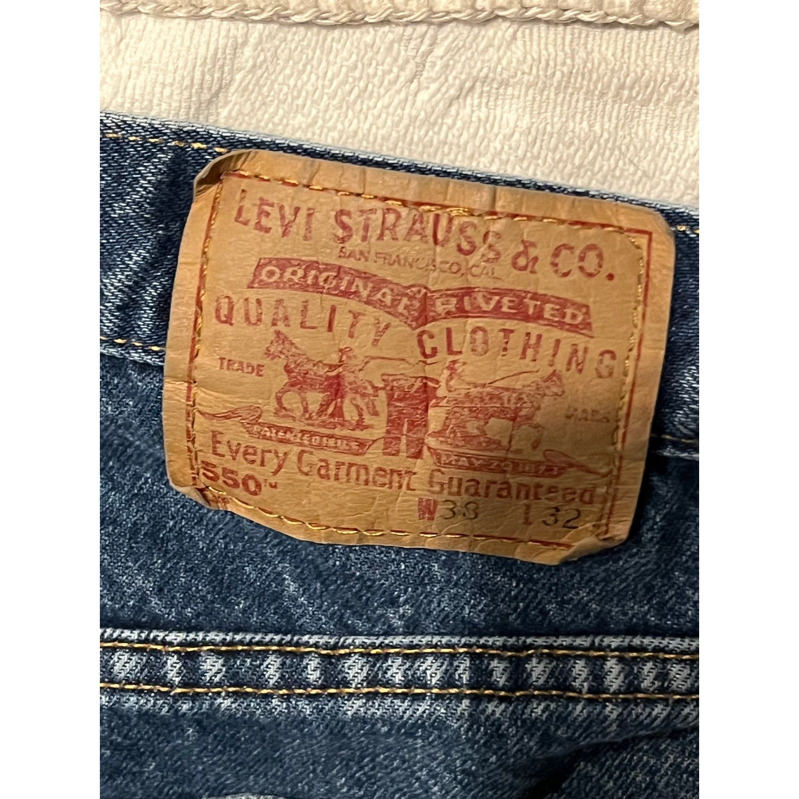Levi's Levi's 550 Relaxed Fit Tapered Leg Jeans 38x32 Size US 38 / EU 54 - 3 Thumbnail