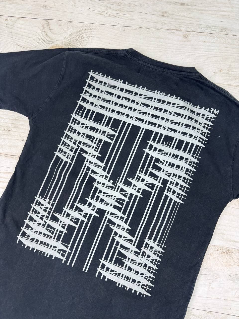 Off-White Off-White Industrial Arrows T-Shirt Size US M / EU 48-50 / 2 - 13 Thumbnail