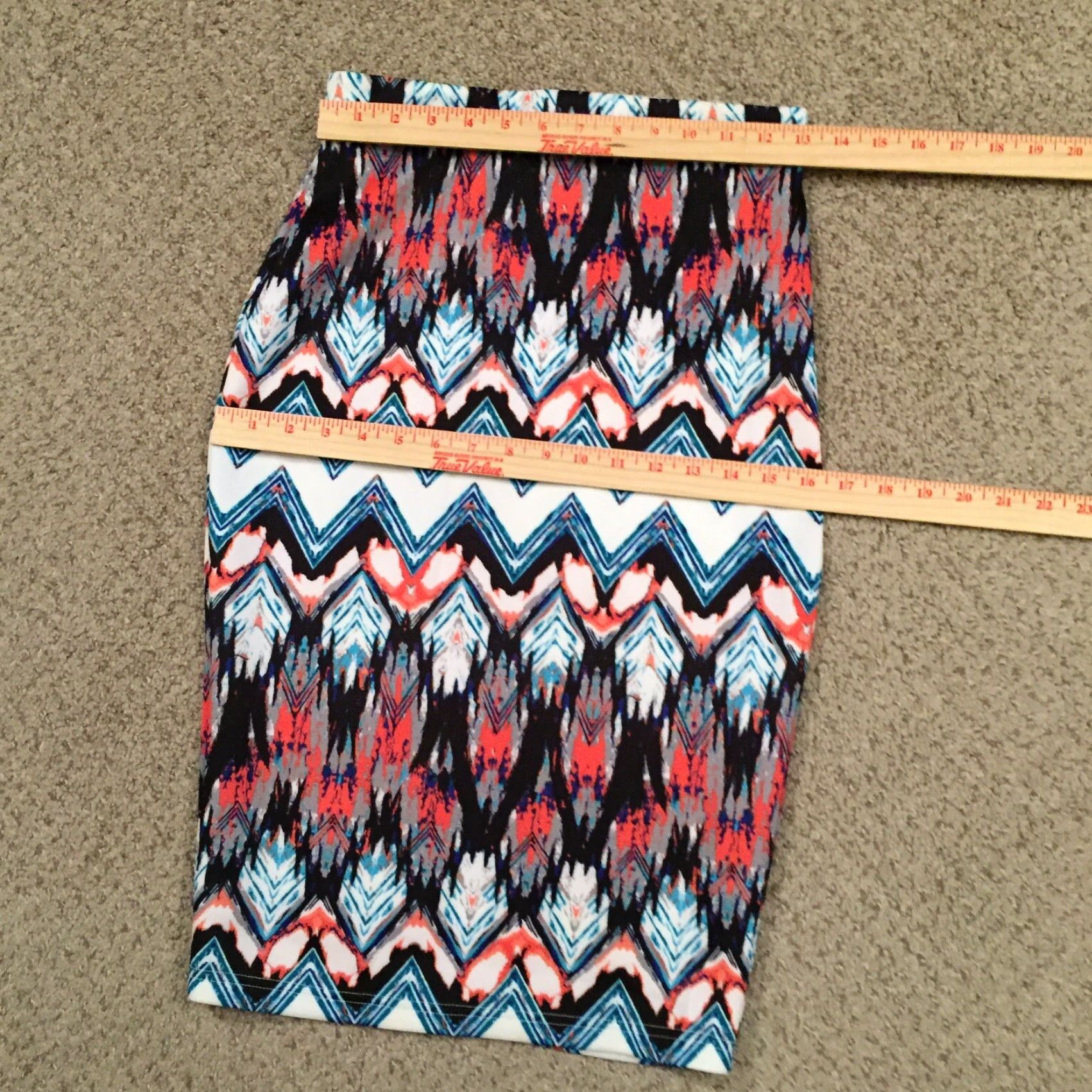 Vintage Sequin Hearts Skirt Midi Blue Orange Geometric Elastic Waist Pull On Sequin Pencil Small Women Girls XS-? Size 28" / US 6 / IT 42 - 2 Thumbnail