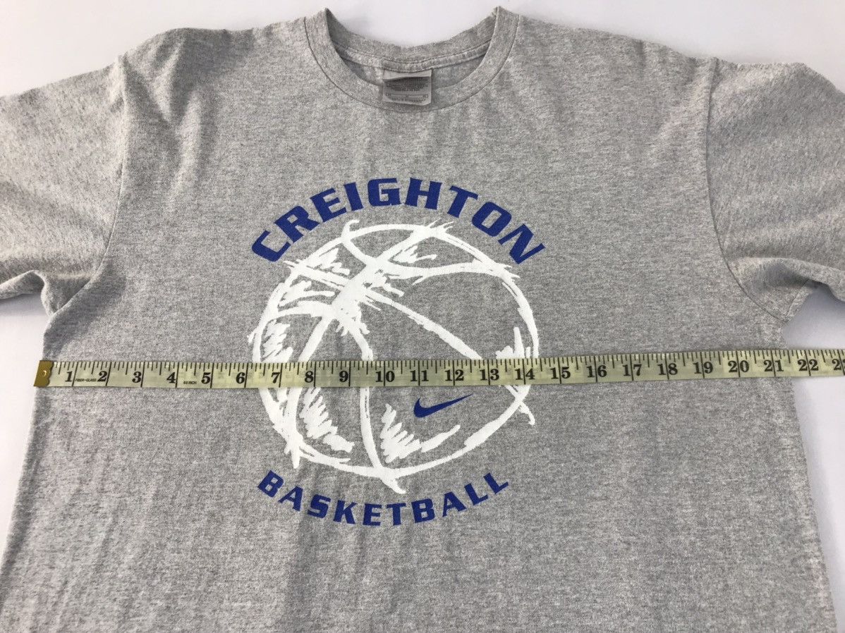 Nike Nike Creighton Basketball Big Logo Tee Size US L / EU 52-54 / 3 - 9 Thumbnail