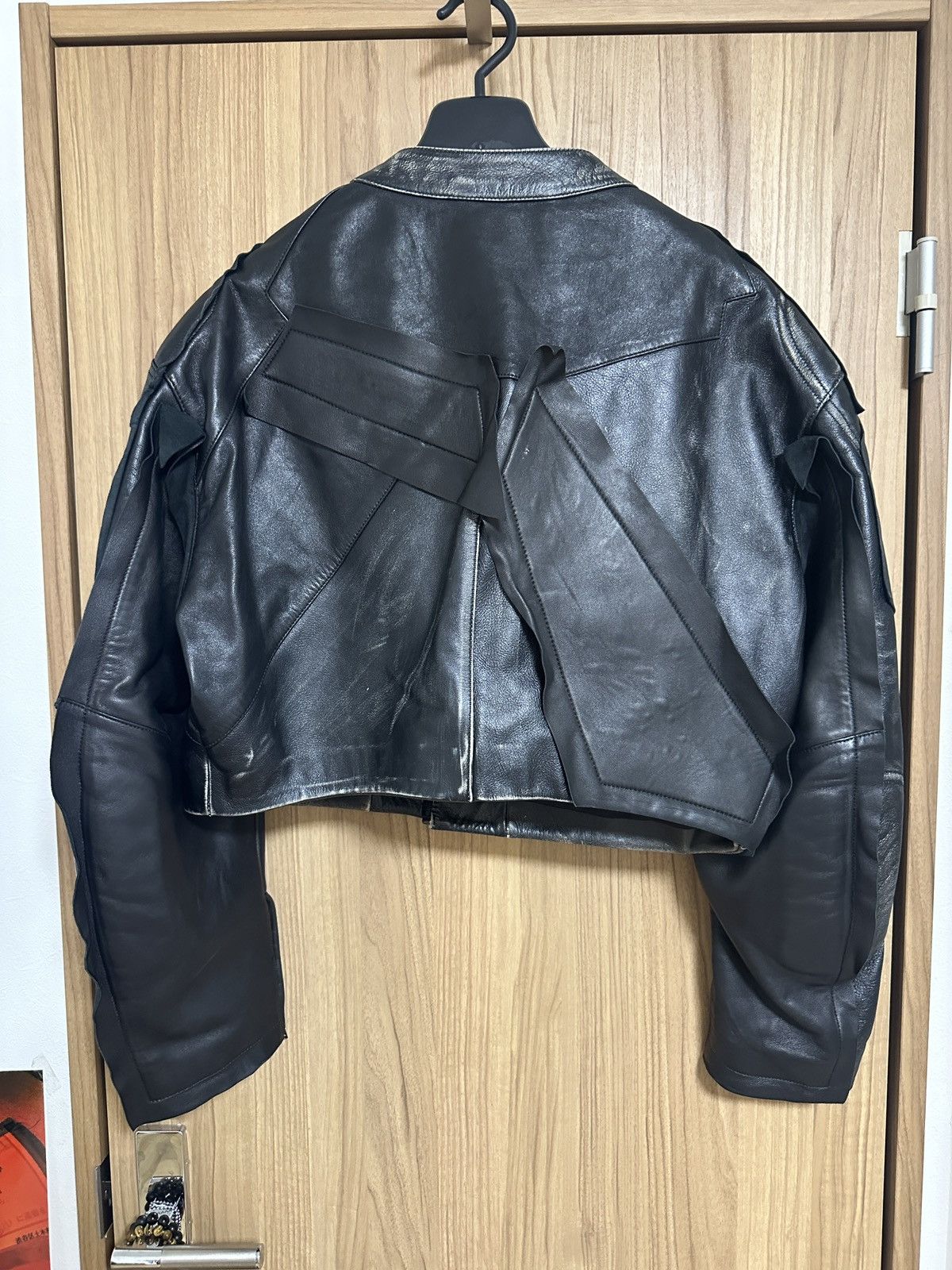 Acne Studios Acne Studios FW23 Runway Paneled Cropped Leather Jacket Size US L / EU 52-54 / 3 - 8 Thumbnail