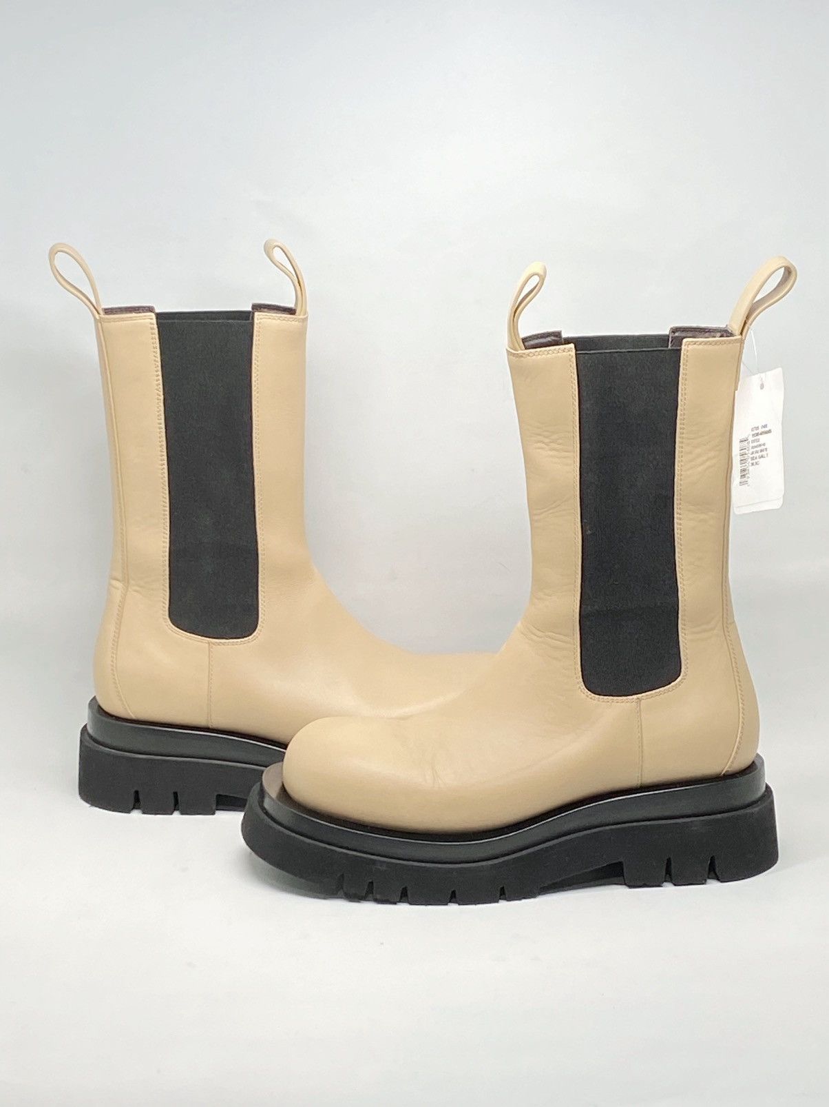 Bottega Veneta Bottega Veneta Lug Sole Leather Chelsea Boots size 36.5 Size US 6.5 / IT 36.5 - 5 Thumbnail