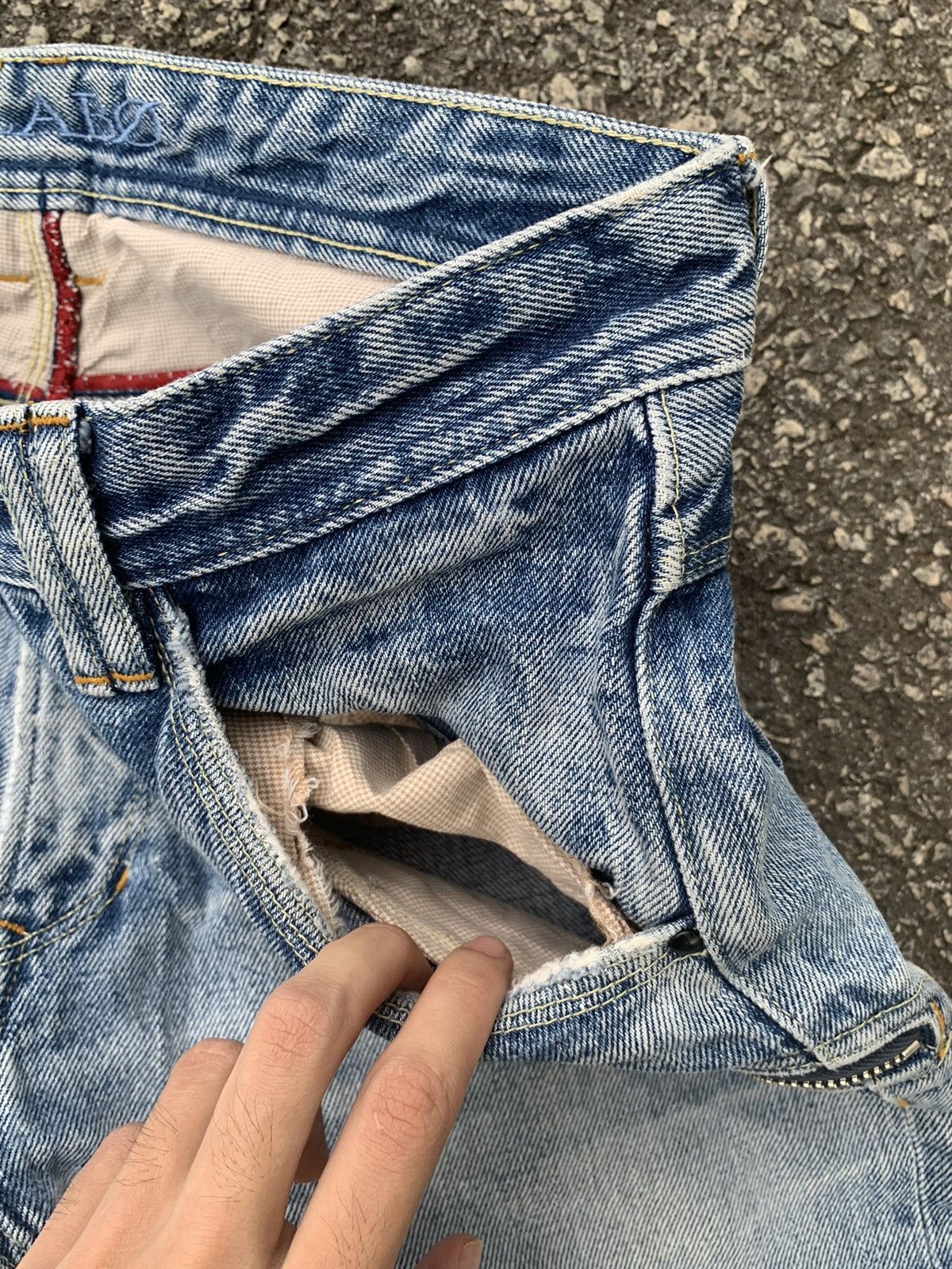 Nicole Club DISTRESSED NCFM NICOLE CLUB RIELABO SELVEDGE DENIM Size US 32 / EU 48 - 16 Thumbnail