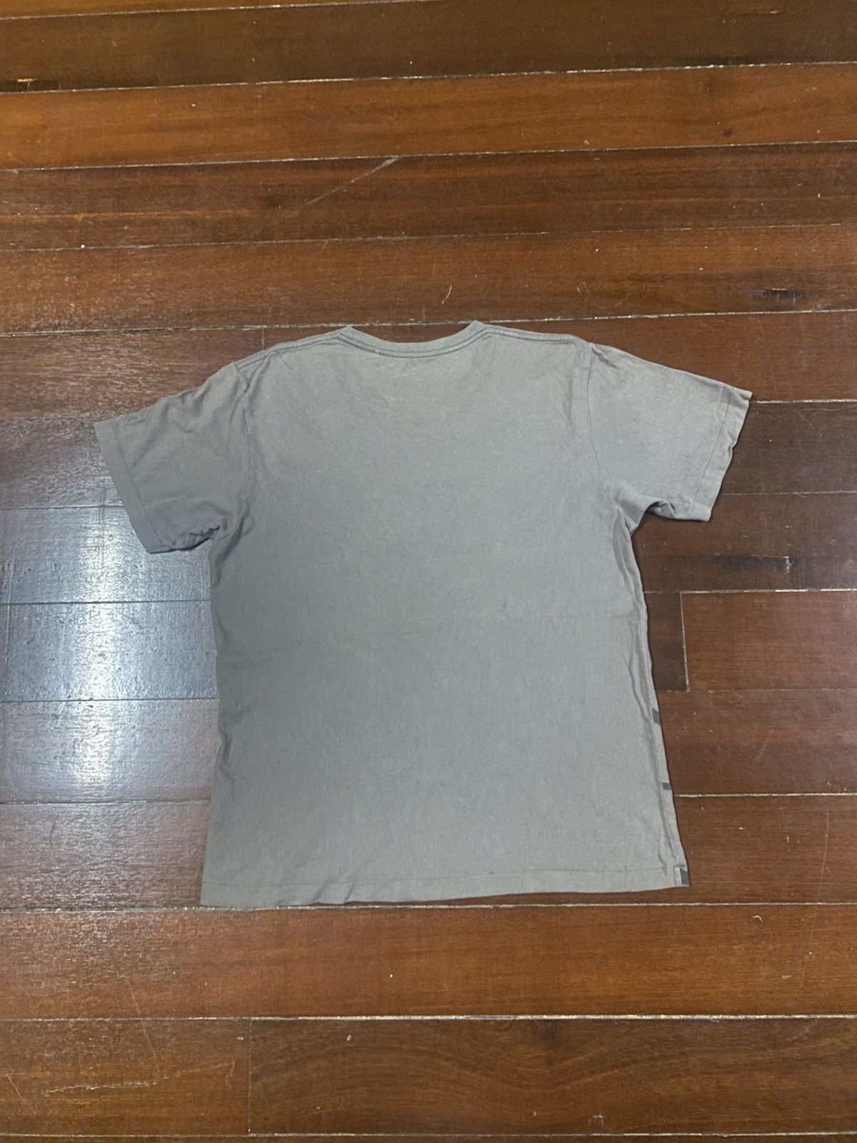 Kaws Rare Uniqlo x Kaws Snoopy Shirt over print Size US L / EU 52-54 / 3 - 5 Thumbnail