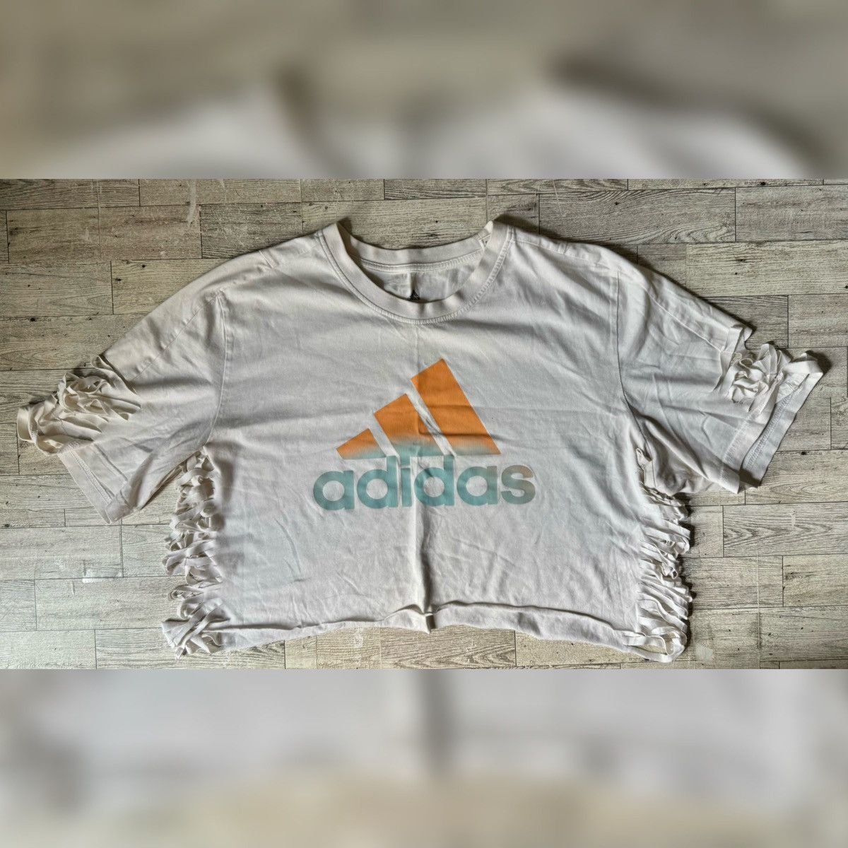 Adidas Adidas, Raw Hem, Sleeve & Side Fringe, Crop Top, Casual Tee Size L / US 10 / IT 46 - 6 Thumbnail