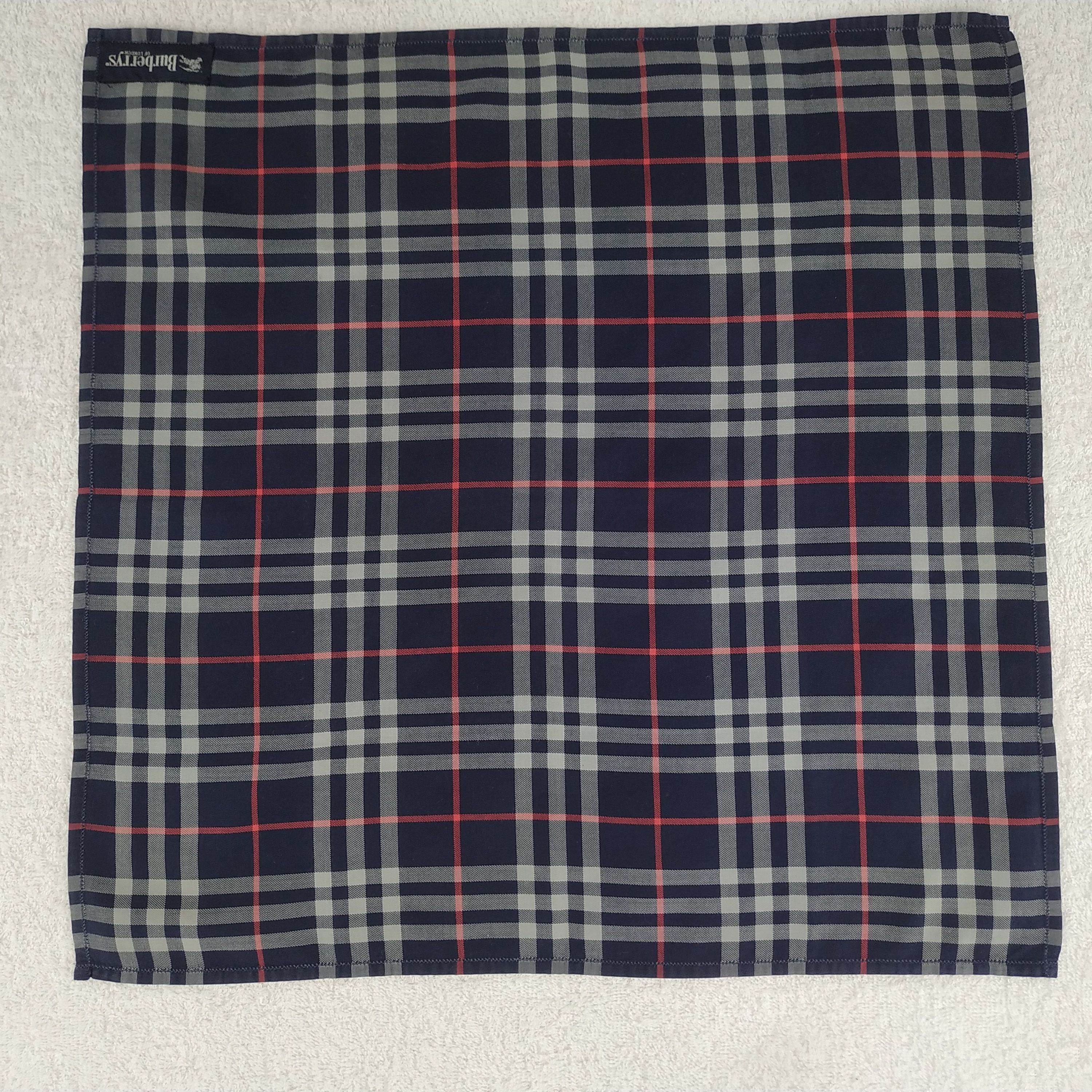 Burberry × Vintage Burberry Bandana / Handkerchief / Neckerchief - S031 Size ONE SIZE - 1 Thumbnail