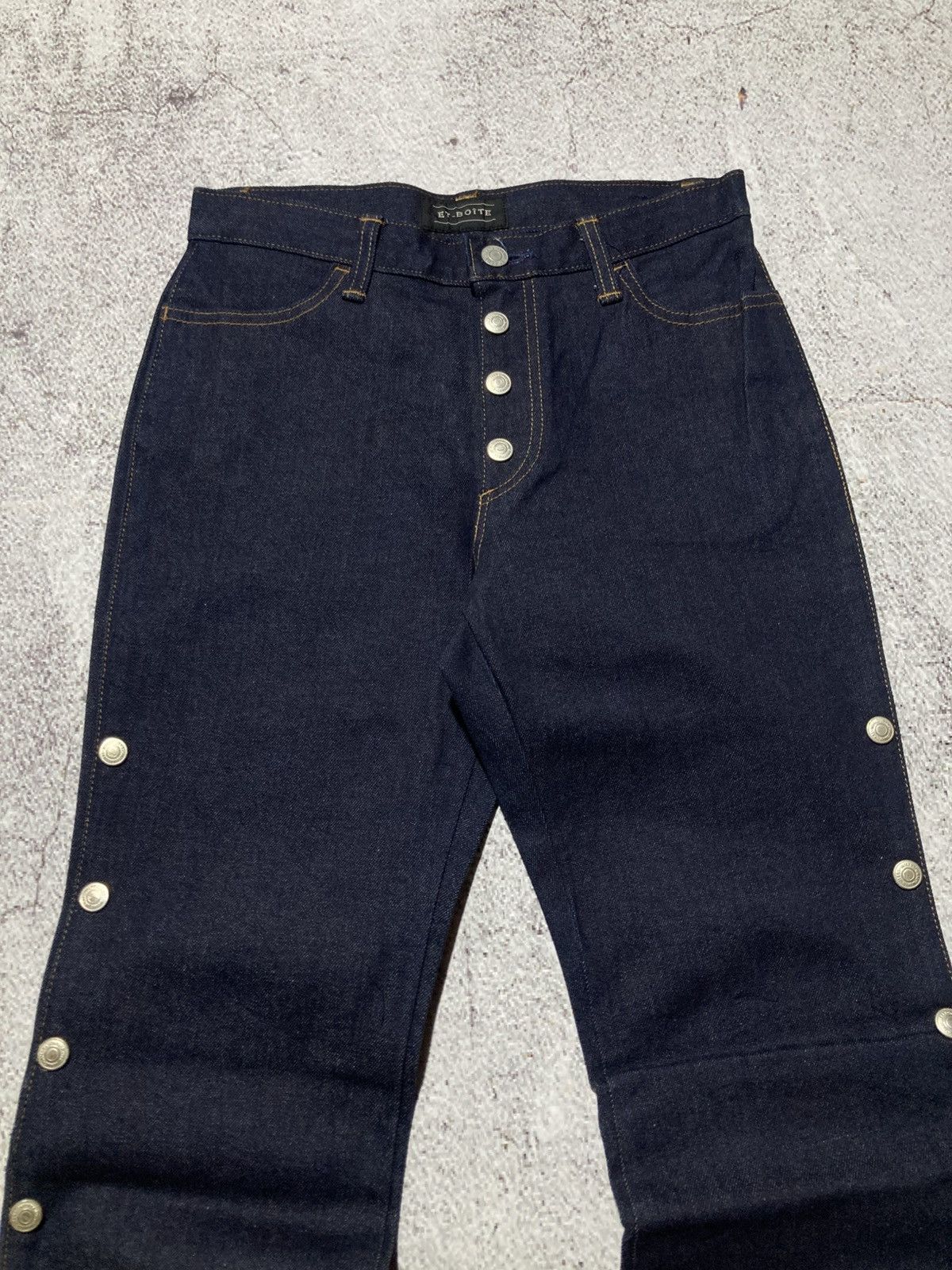 Japanese Brand 2000s Et-Boite Button Raw Denim Bootcut Flared Jeans Lgb Size US 26 / EU 42 - 4 Thumbnail