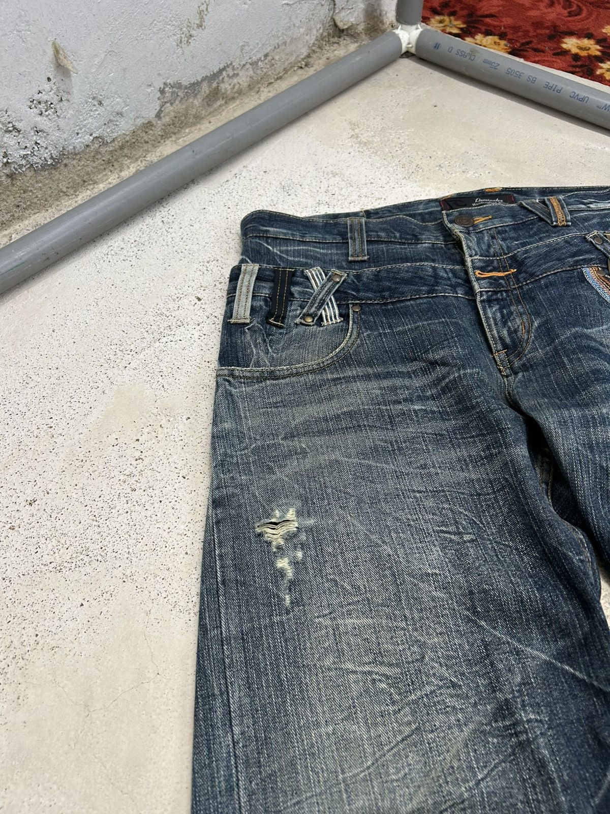 Japanese Brand Vintage Dominate Double Waist Whisker Clawn Mark Distressed Size US 35 - 7 Thumbnail