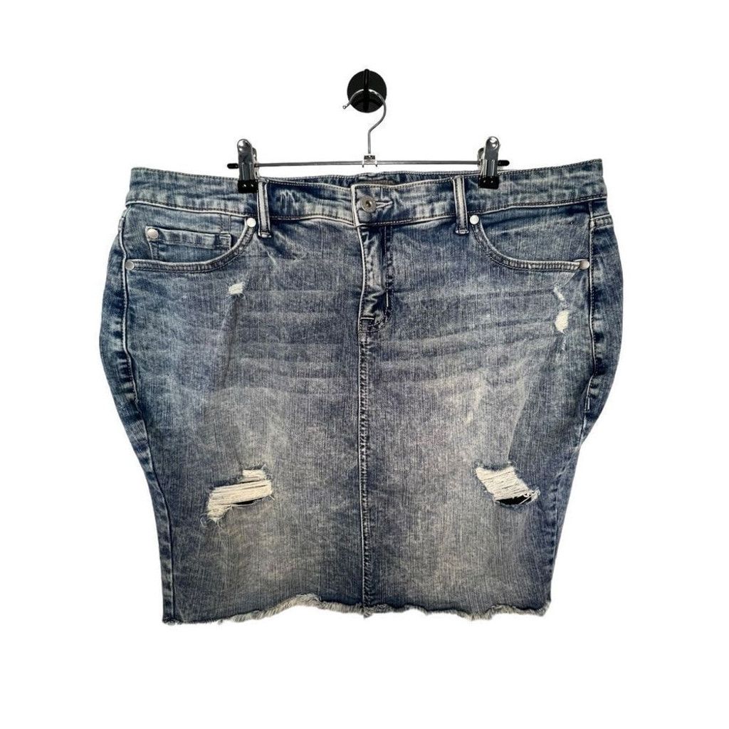 Torrid Torrid Distressed Acid Washed Mid-Rise Denim Pencil Skirt Size 40" / US 18 - 1 Thumbnail