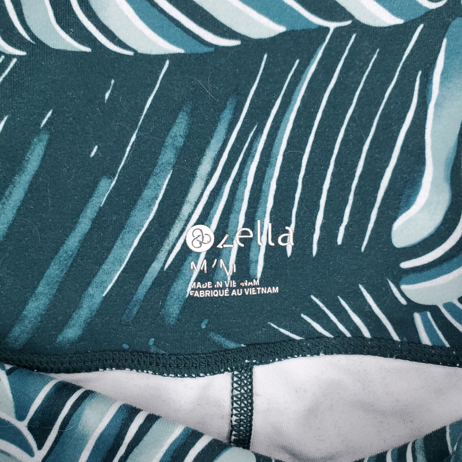 Other Zella Green Leaf Leggings Medium Size 28" / US 6 / IT 42 - 4 Thumbnail