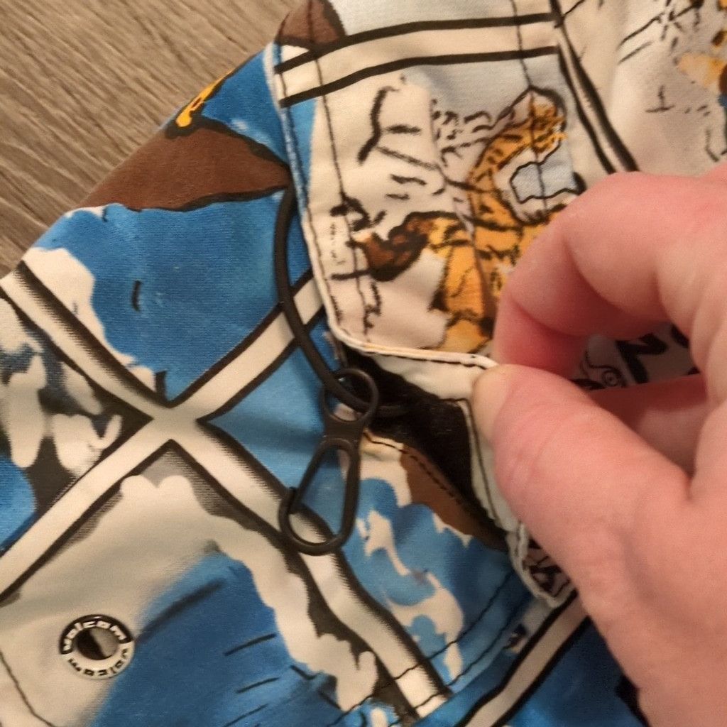 Volcom Volcom Reversible Comics Board Shorts Size 31 Size US 31 - 4 Thumbnail
