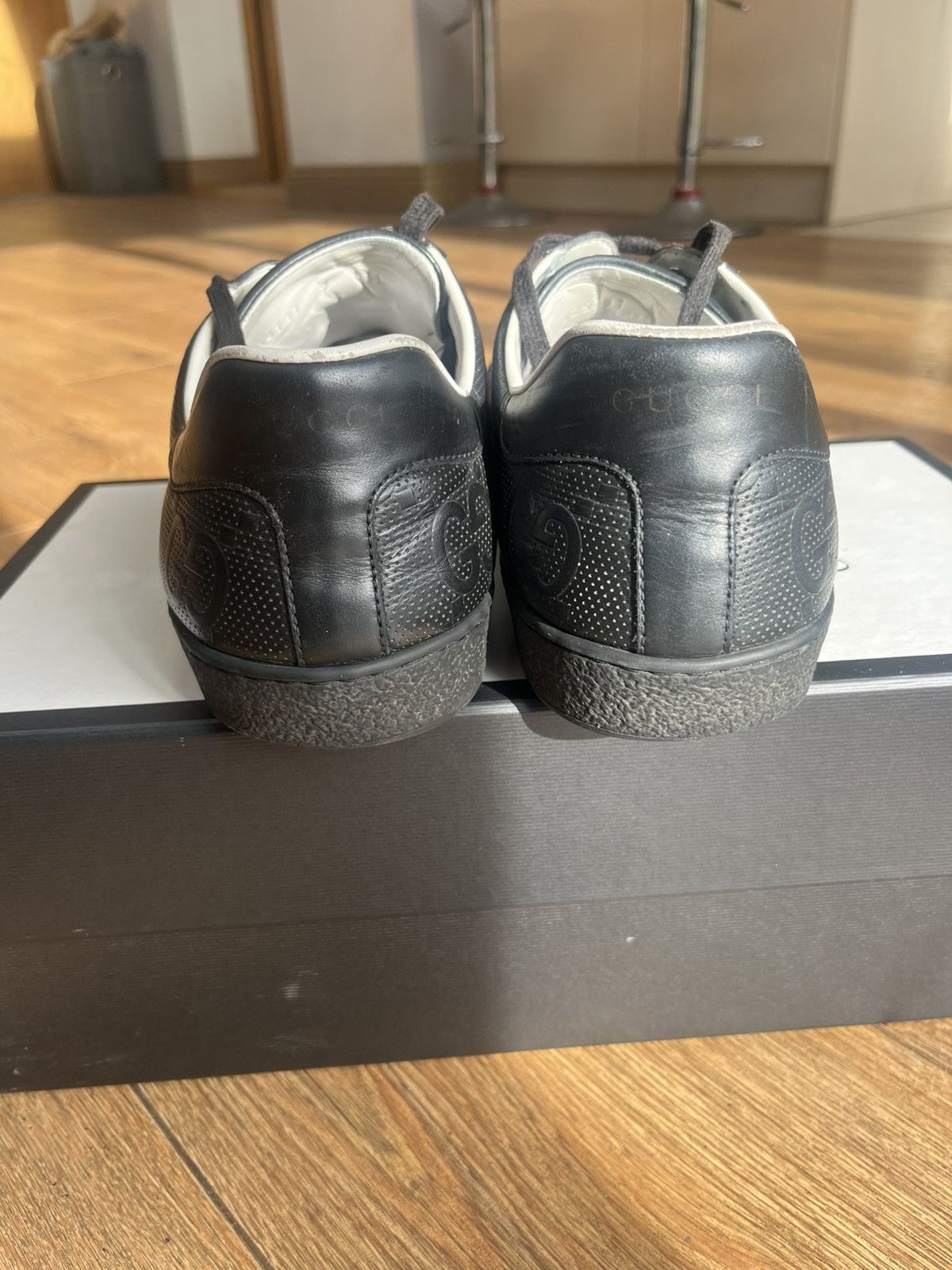 Gucci Gucci Ace Embossed GG trainers Size US 9 / EU 42 - 4 Thumbnail