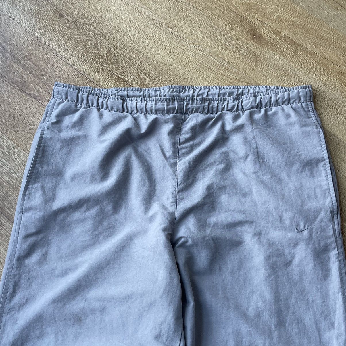Nike Vintage Nike Swoosh Baggy Parachute Track Pants Size L Size US 38 / EU 54 - 8 Thumbnail