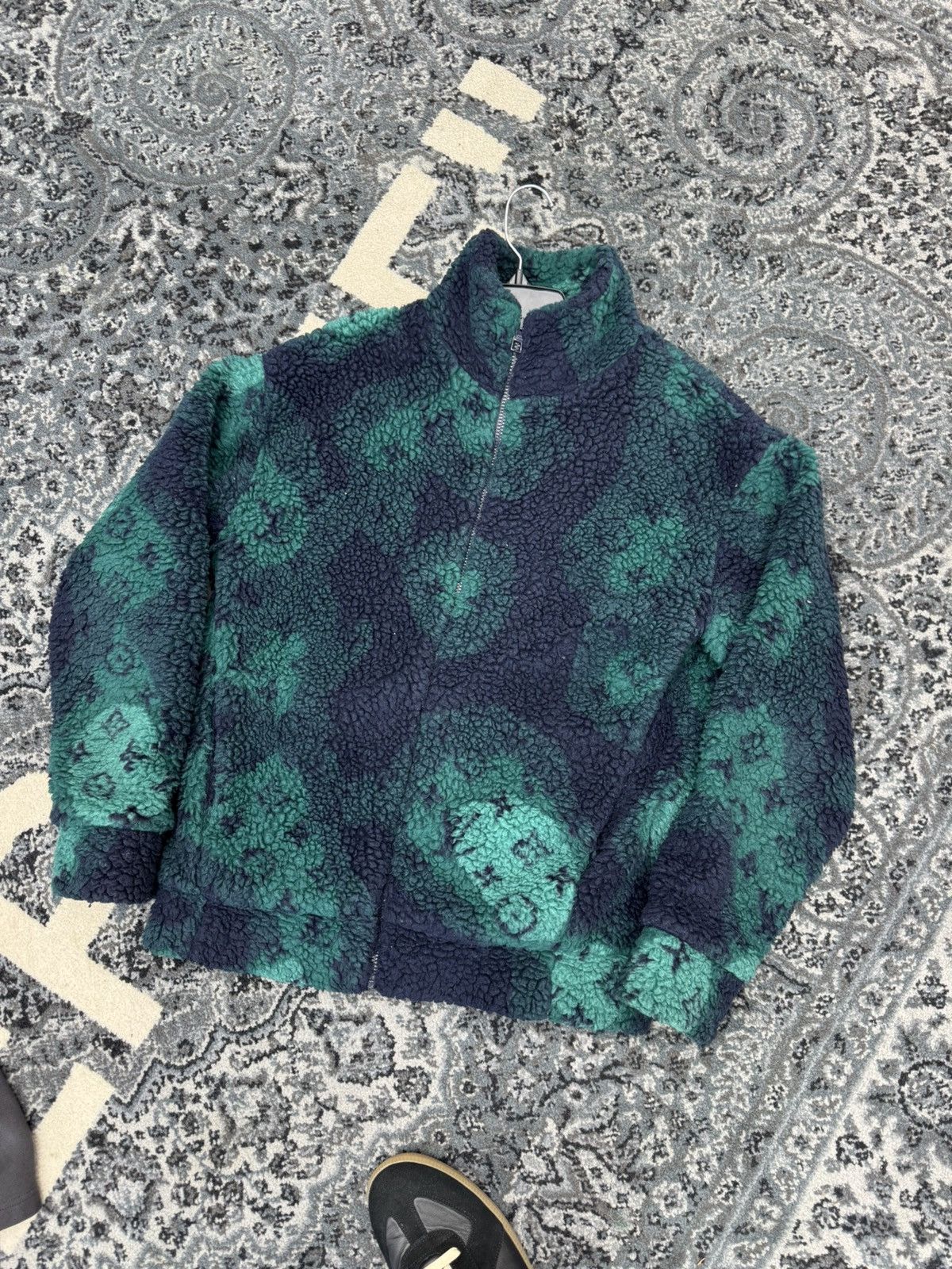 Louis Vuitton Louis Vuitton thermal camo sherpa fleece full zip Size US M / EU 48-50 / 2 - 1 Thumbnail