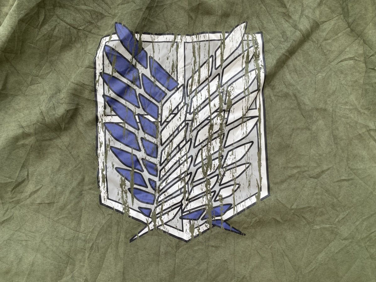 Anime Attack on Titan Research Corps Mantle (Crest Damaged Ver) Size US M / EU 48-50 / 2 - 2 Thumbnail