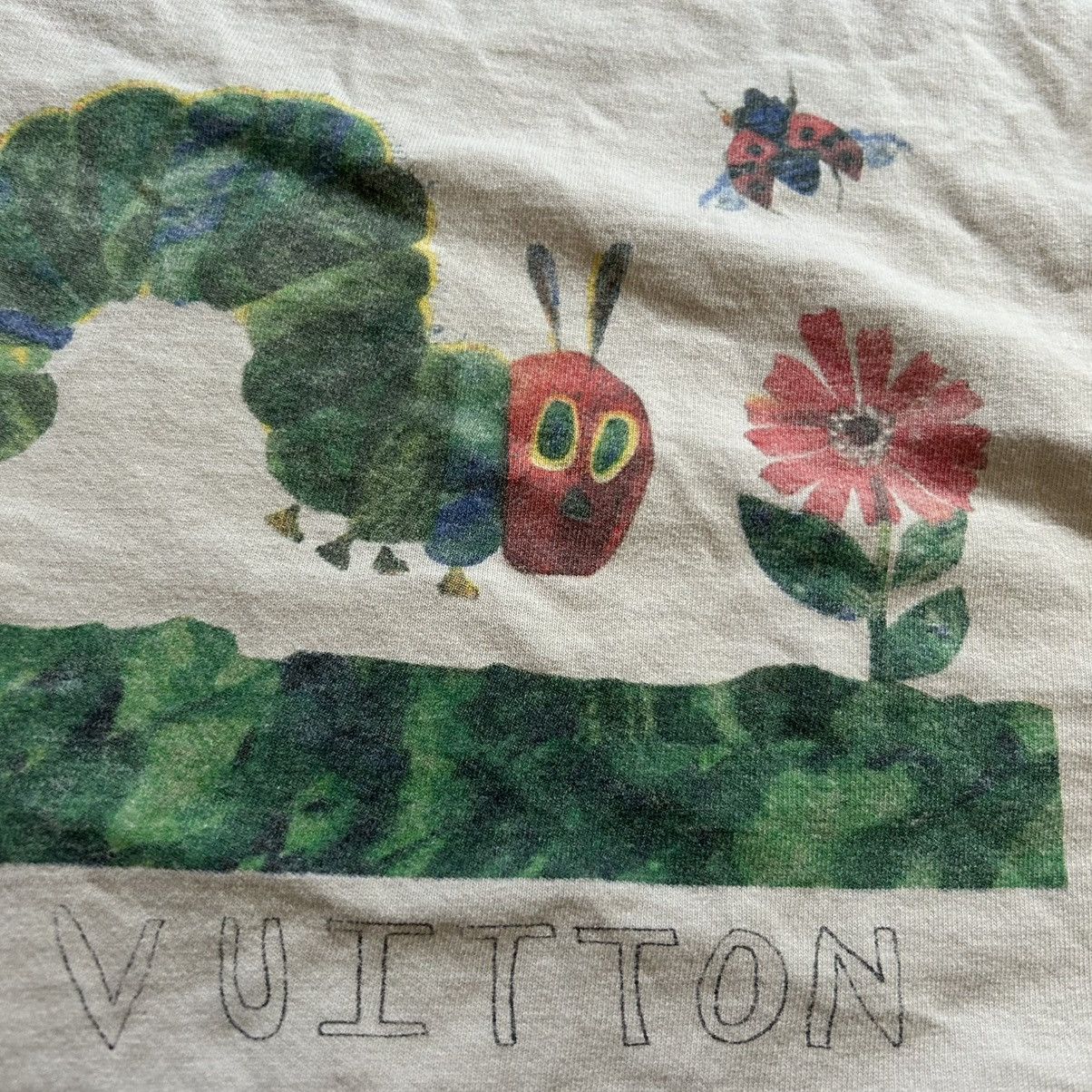 Mega Yacht LOUiS VUiTTON THE VERY HUNGRY CATERPiLLAR MADE iN USA Size US L / EU 52-54 / 3 - 6 Thumbnail