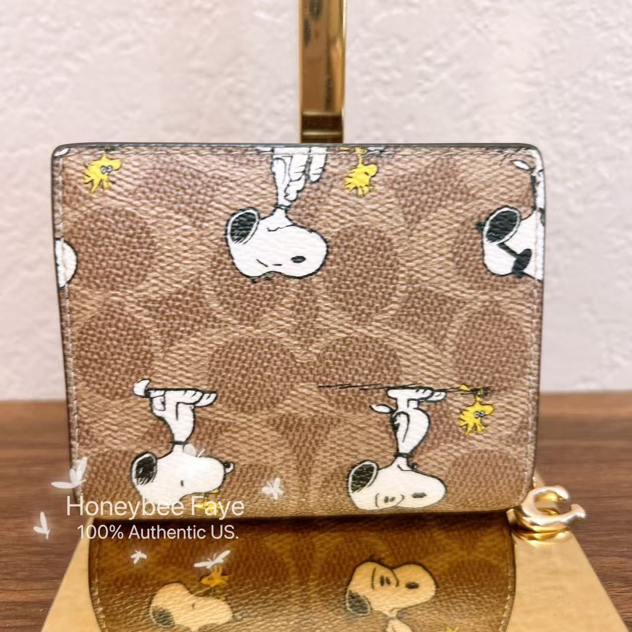Coach Coach X Peanuts Snap Wallet With Snoopy Print CBN32 Size ONE SIZE - 3 Thumbnail