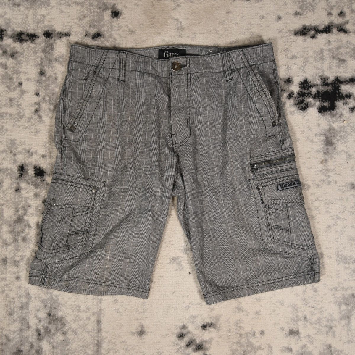 Guess Y2K Guess Checkered Shorts Size US 34 / EU 50 - 1 Thumbnail