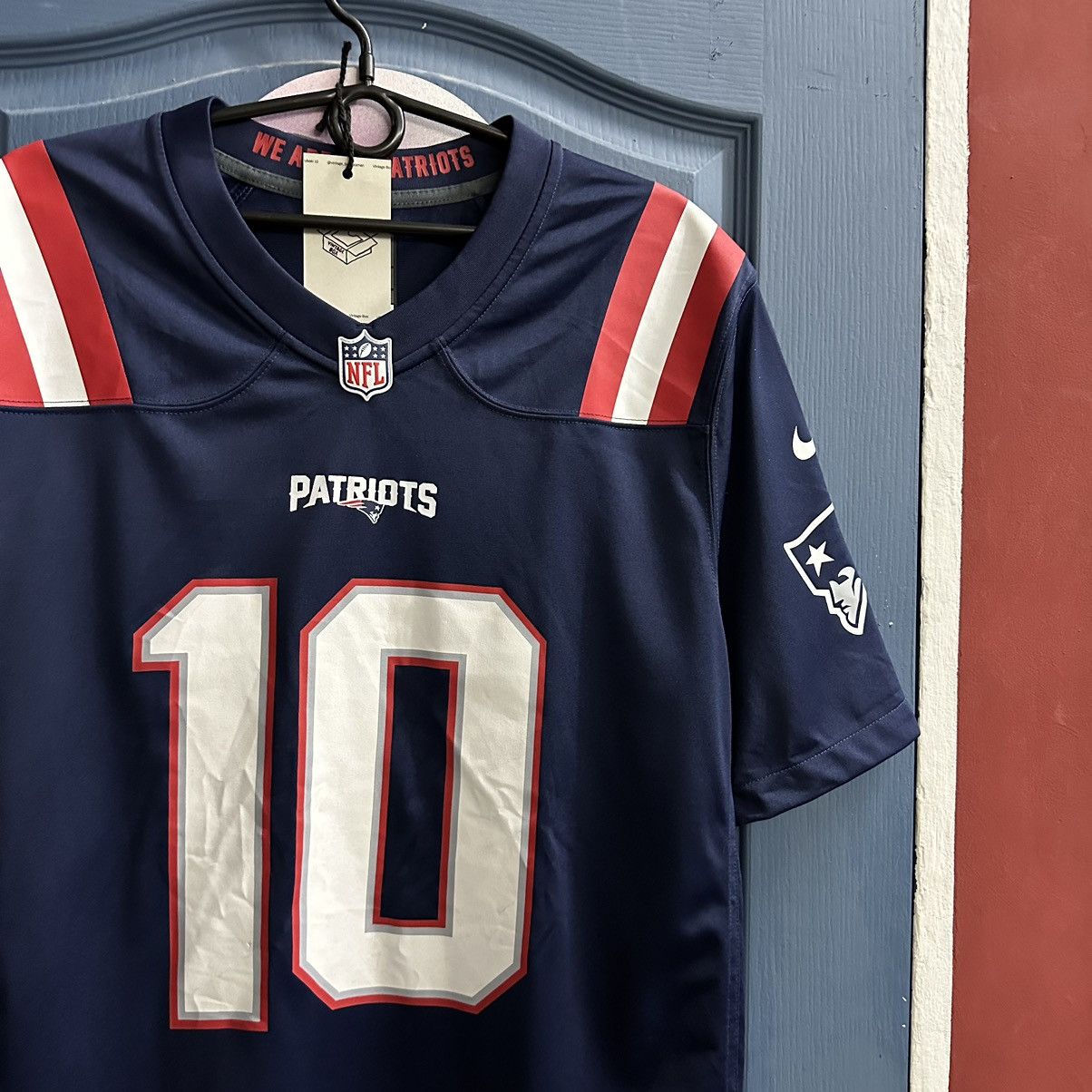 NFL × Nike Nike Patriots NFL jersey 10 Jones USA new England sportswear Size US M / EU 48-50 / 2 - 3 Thumbnail