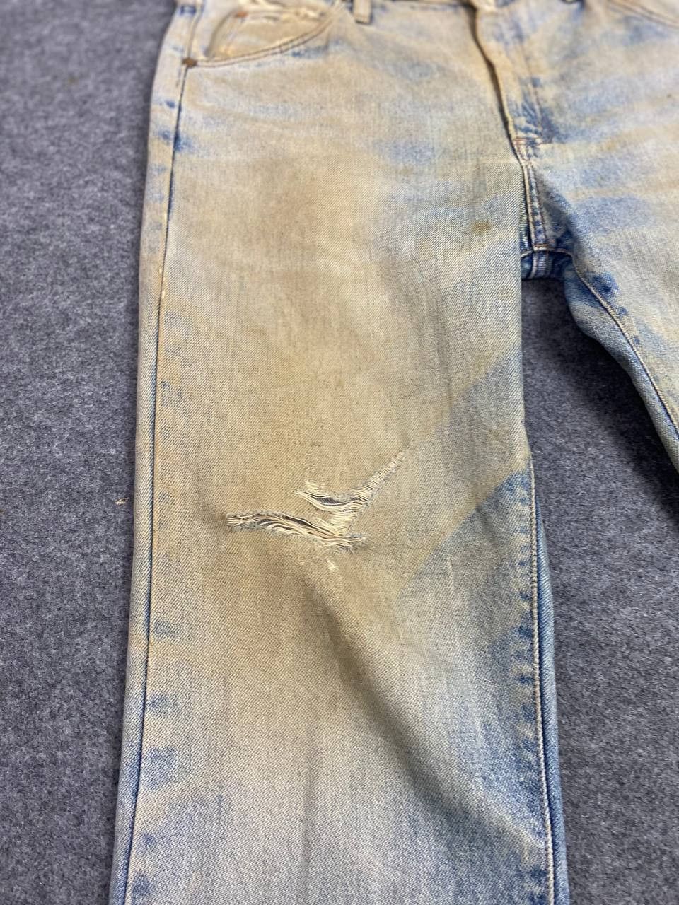 Wrangler vintage wrangler lightwash distressed denim Size US 34 / EU 50 - 10 Thumbnail