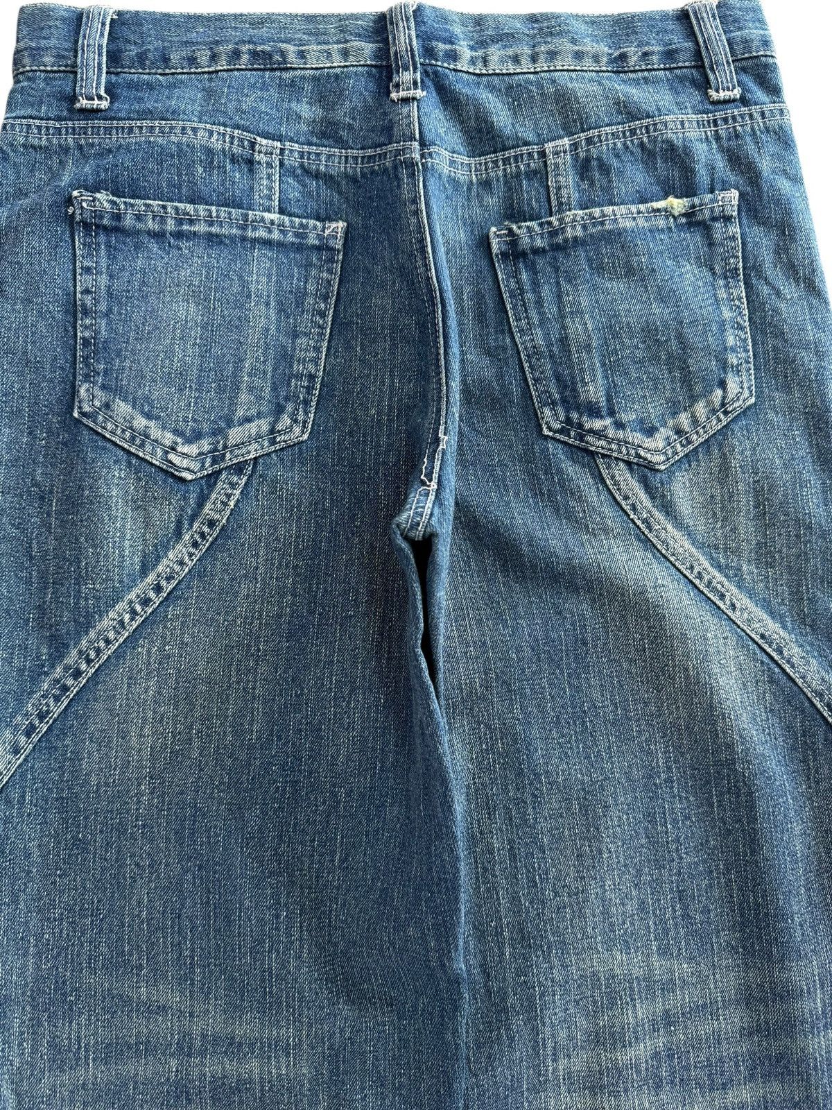 In The Attic In The Attic Multipocket Grunge Distreesed Loose Jeans Size US 35 - 7 Thumbnail