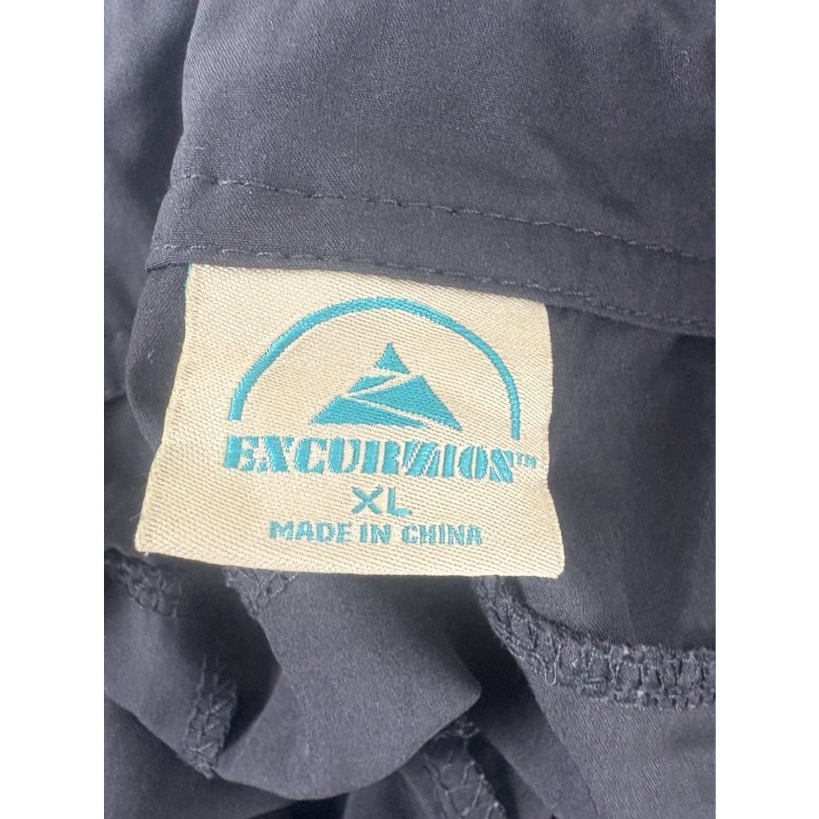 Vintage Excursion Black Soft-Shell Cropped Pants Womens Size XL Size 40" / US 18 - 7 Thumbnail