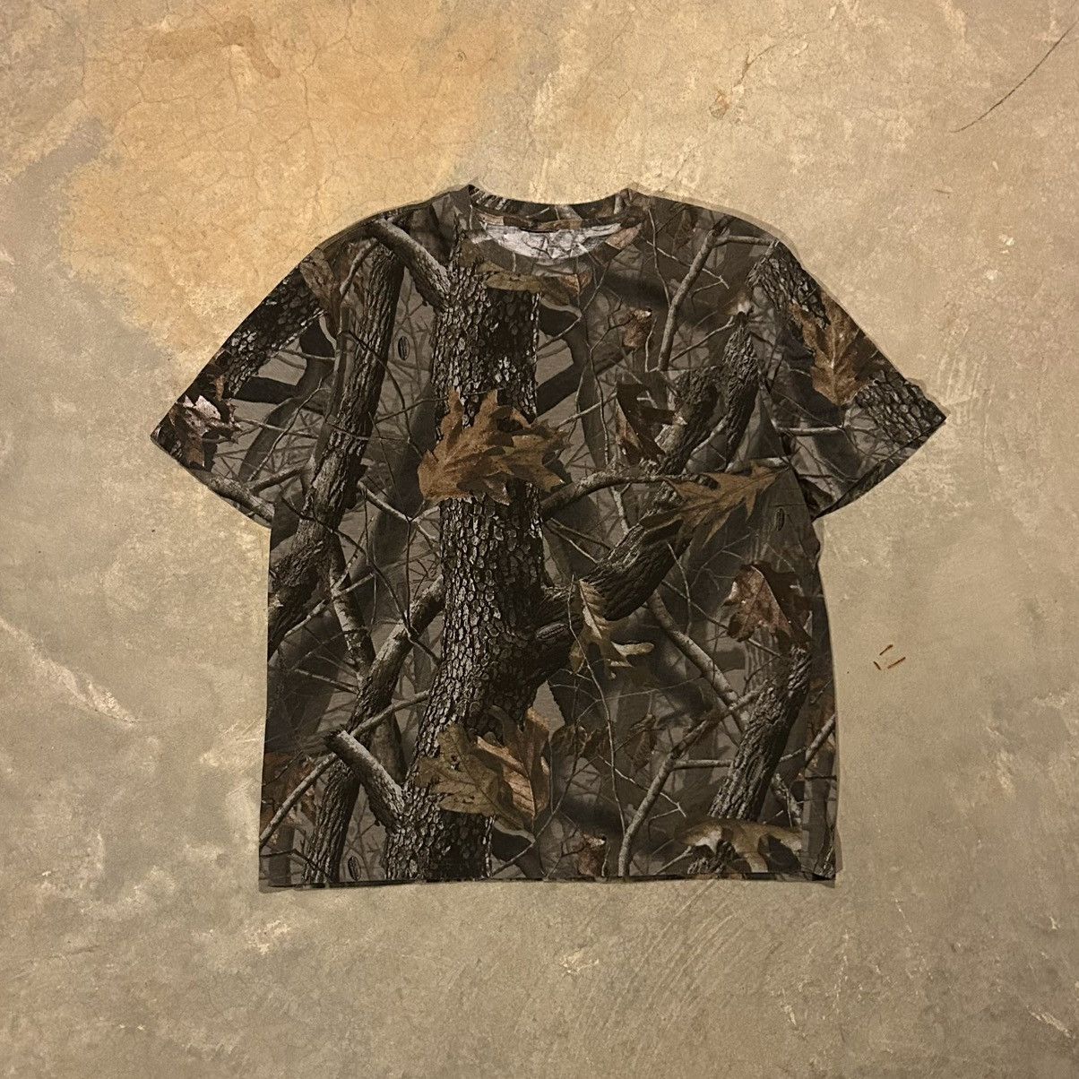 Realtree × Vintage Essential Vintage Y2K Realtree Camo Pocket Tee Skater Size US XL / EU 56 / 4 - 1 Thumbnail