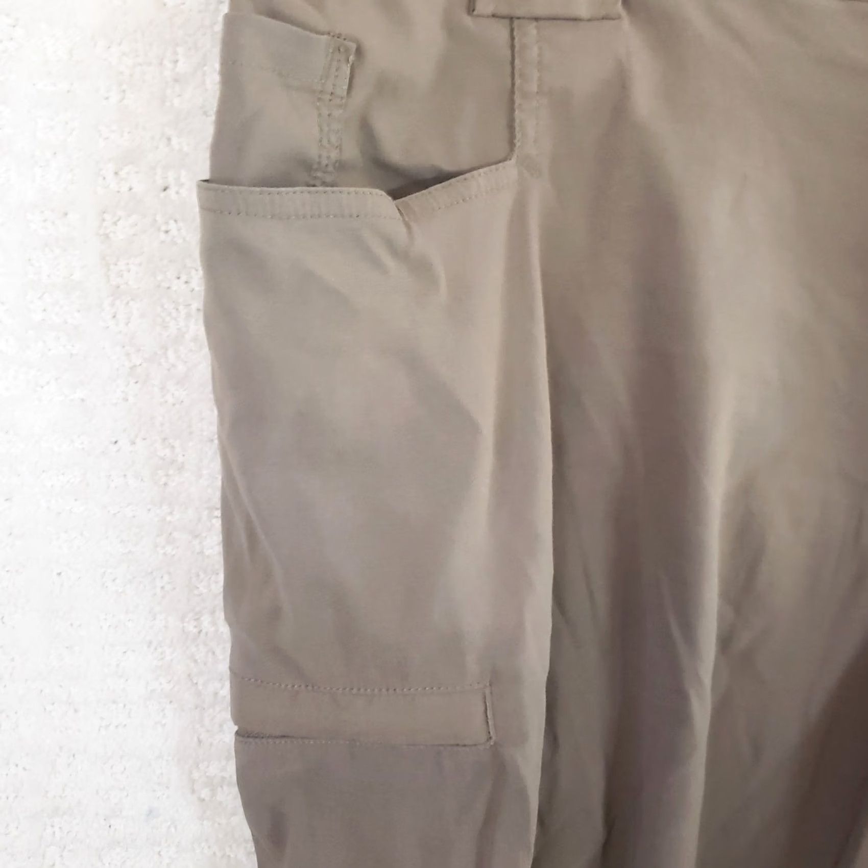 Vintage Duluth Trading Cargo Shorts Mens 46 Flex Dry On The Fly Taupe 9" Size US 30 / EU 46 - 7 Thumbnail