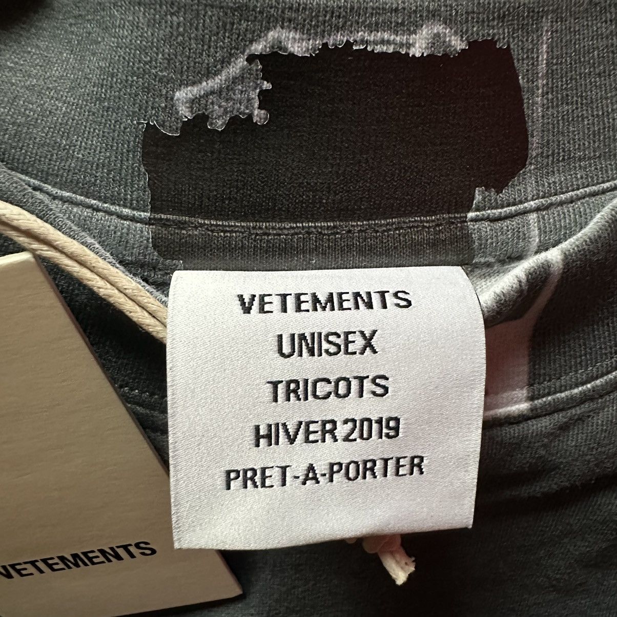Vetements Vetements Charles Manson Trompe L’oeil Longsleeve Tee AW18 Size US S / EU 44-46 / 1 - 7 Thumbnail