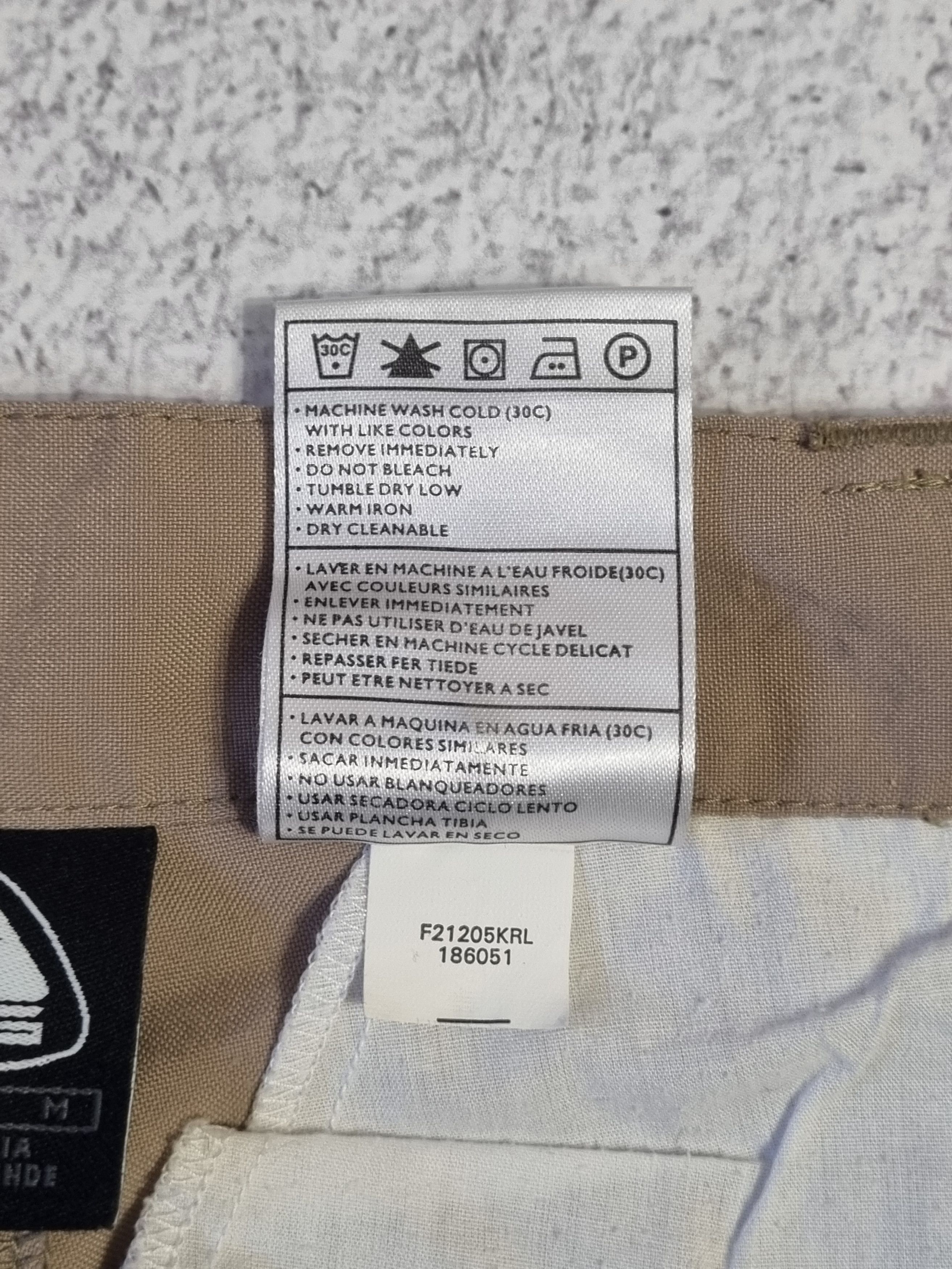 Nike ACG Nike ACG Vintage Zip Off Cargo Pants Size US 32 / EU 48 - 14 Thumbnail
