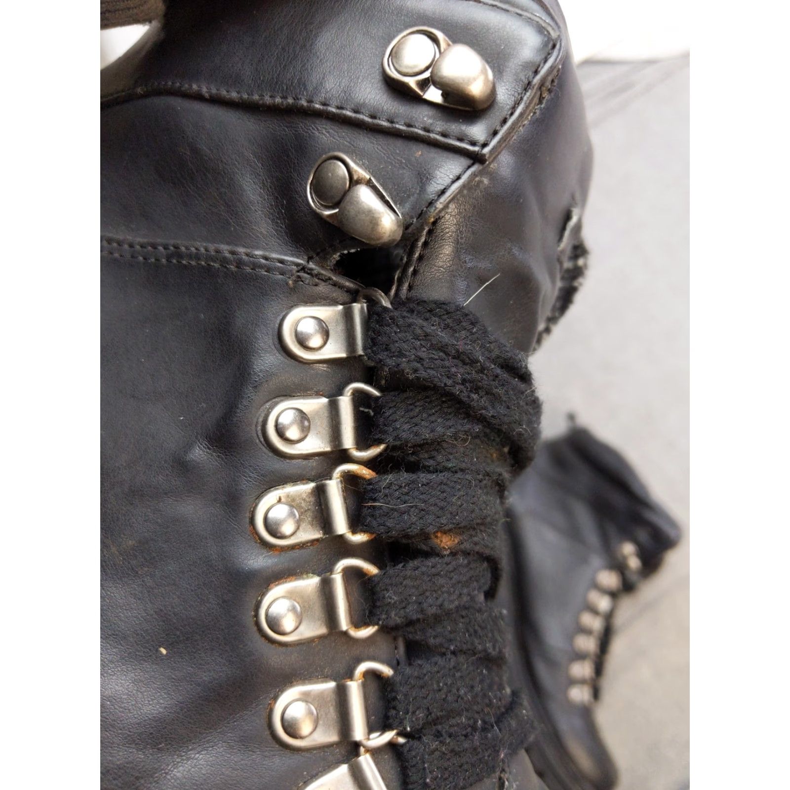 Vintage UNIONBAY Boss Boots Womens 9 Black Ankle Combat Lug Sole Block Heel Men’s? Womens Size US 9 / IT 39 - 3 Thumbnail