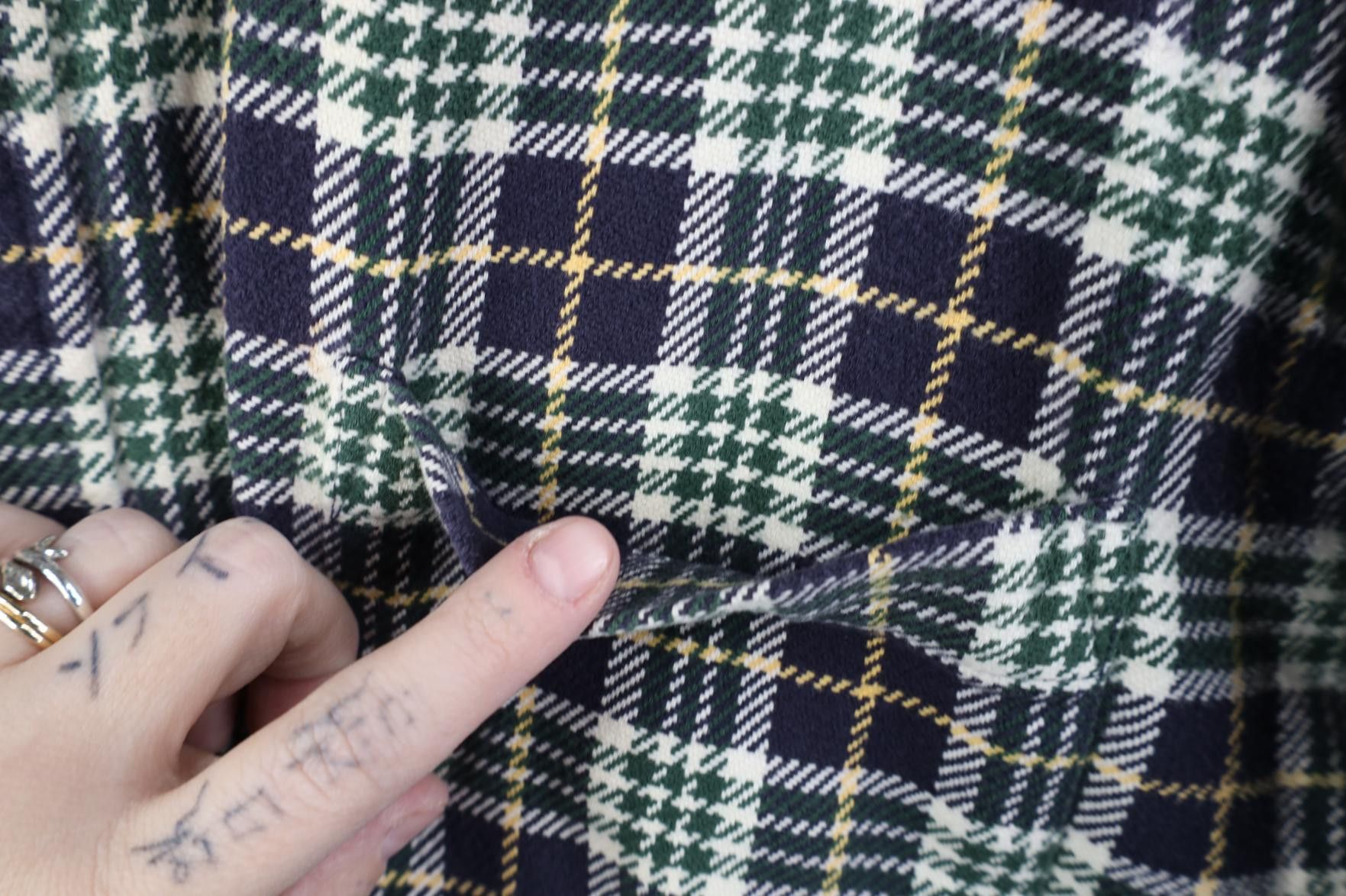 Vintage Vintage 90s Streetwear Flannel Collared Button Down Shirt Size US XL / EU 56 / 4 - 4 Thumbnail