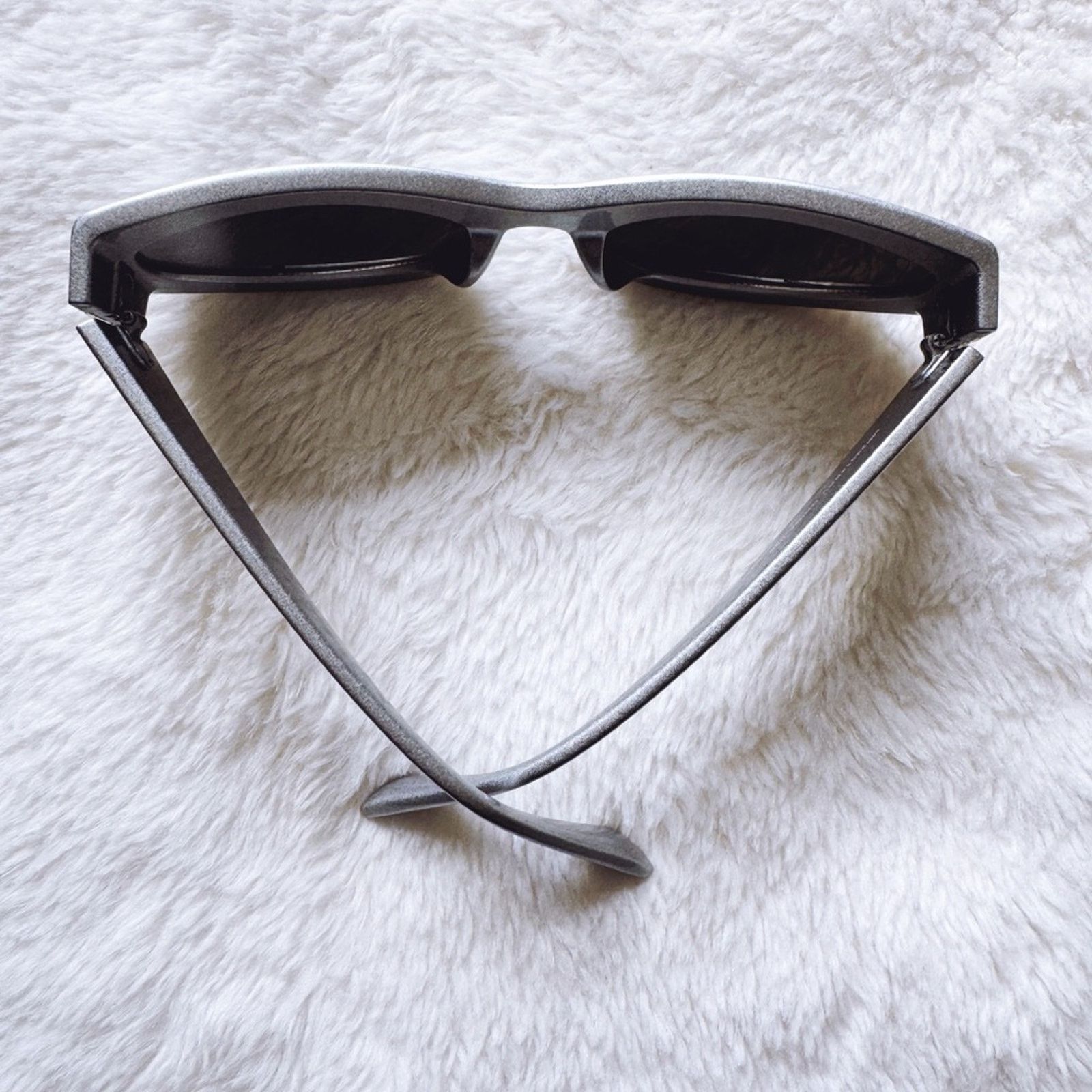 Other Faye Mirrored Silver Cat-Eye Sunglasses Size ONE SIZE - 12 Thumbnail
