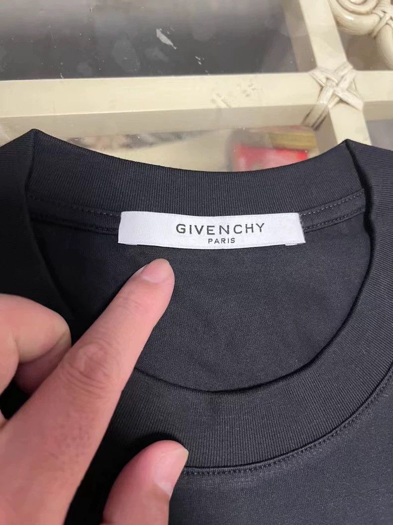 Givenchy Givenchy Short-sleeved T-shirt, Sea God Trident Size US XS / EU 42 / 0 - 6 Thumbnail
