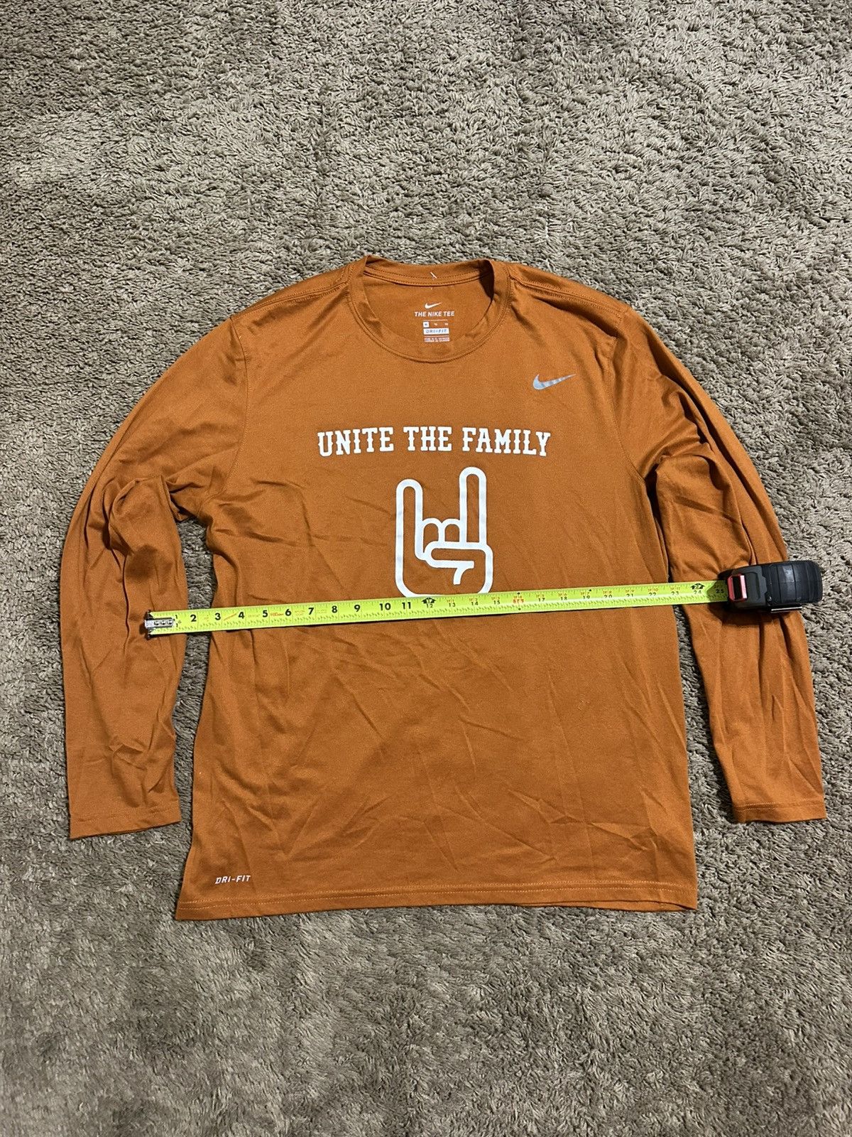 NCAA Vintage NCAA Texas Longhorns “family” shirt 00s size xl Size US XL / EU 56 / 4 - 4 Thumbnail