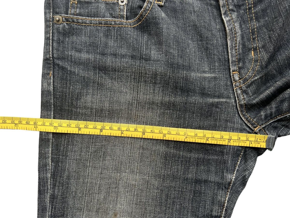 Uniqlo Uniqlo Black Low Rise Bootcut Flare Denim Jeans 30x29 Size 30" / US 8 / IT 44 - 14 Thumbnail