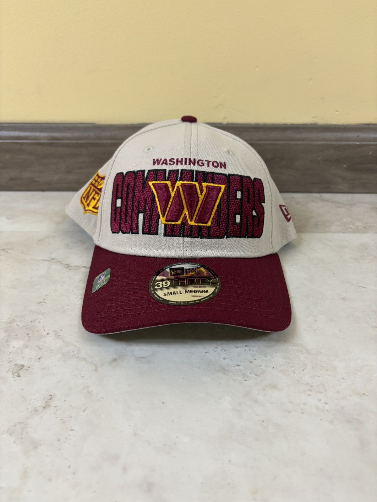 New Era Washington Commanders Hat Size ONE SIZE - 1 Thumbnail