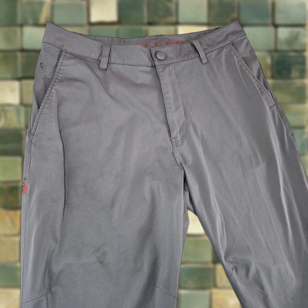 Rhone Rhone Mens Pants Chino Straight 32x32 Gray Travel Casual Business Sports Mens (32) Size US 32 / EU 48 - 1 Thumbnail