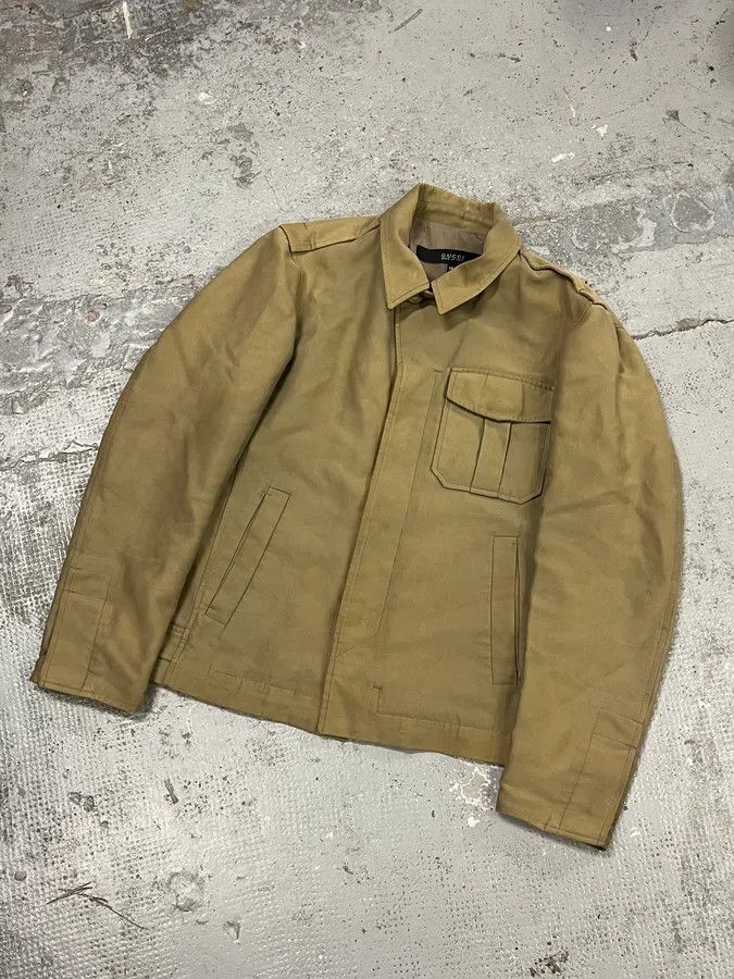 Gucci 2000s Gucci Beige Classy Buttoned Jacket by Tom Ford Size US M / EU 48-50 / 2 - 6 Thumbnail