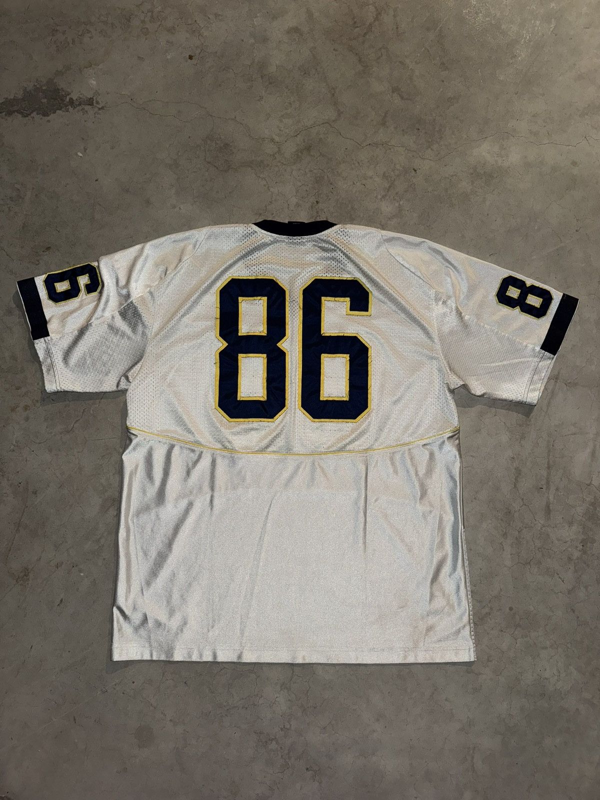 Nike Nike Michigan Wolverines Vintage NCAA Football Jersey White Size US XL / EU 56 / 4 - 2 Thumbnail
