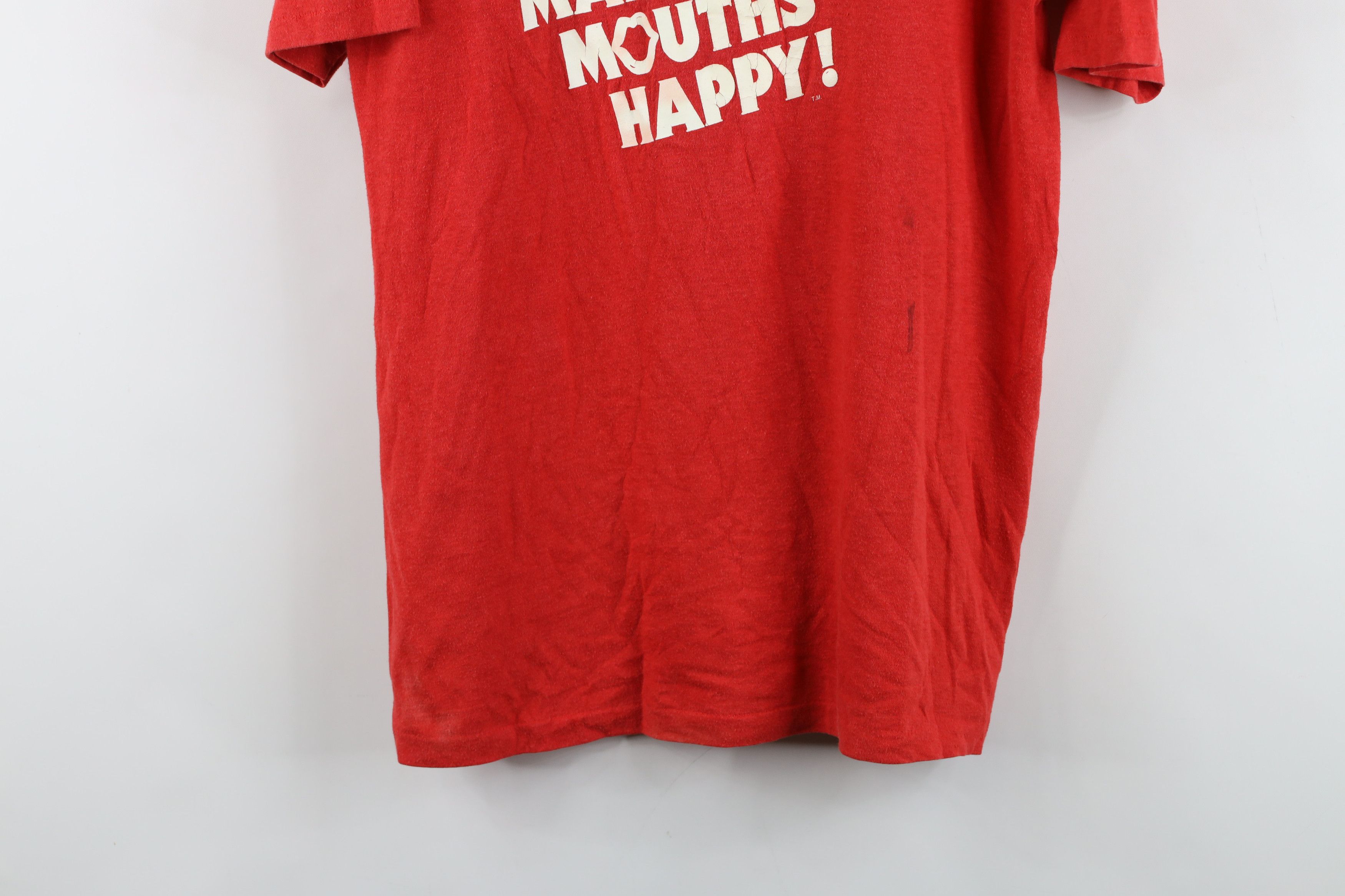 Vintage Vintage 70s 80s Hersheys Twizzlers Licorice T-Shirt Red USA Size XL / US 12-14 / IT 48-50 - 3 Thumbnail