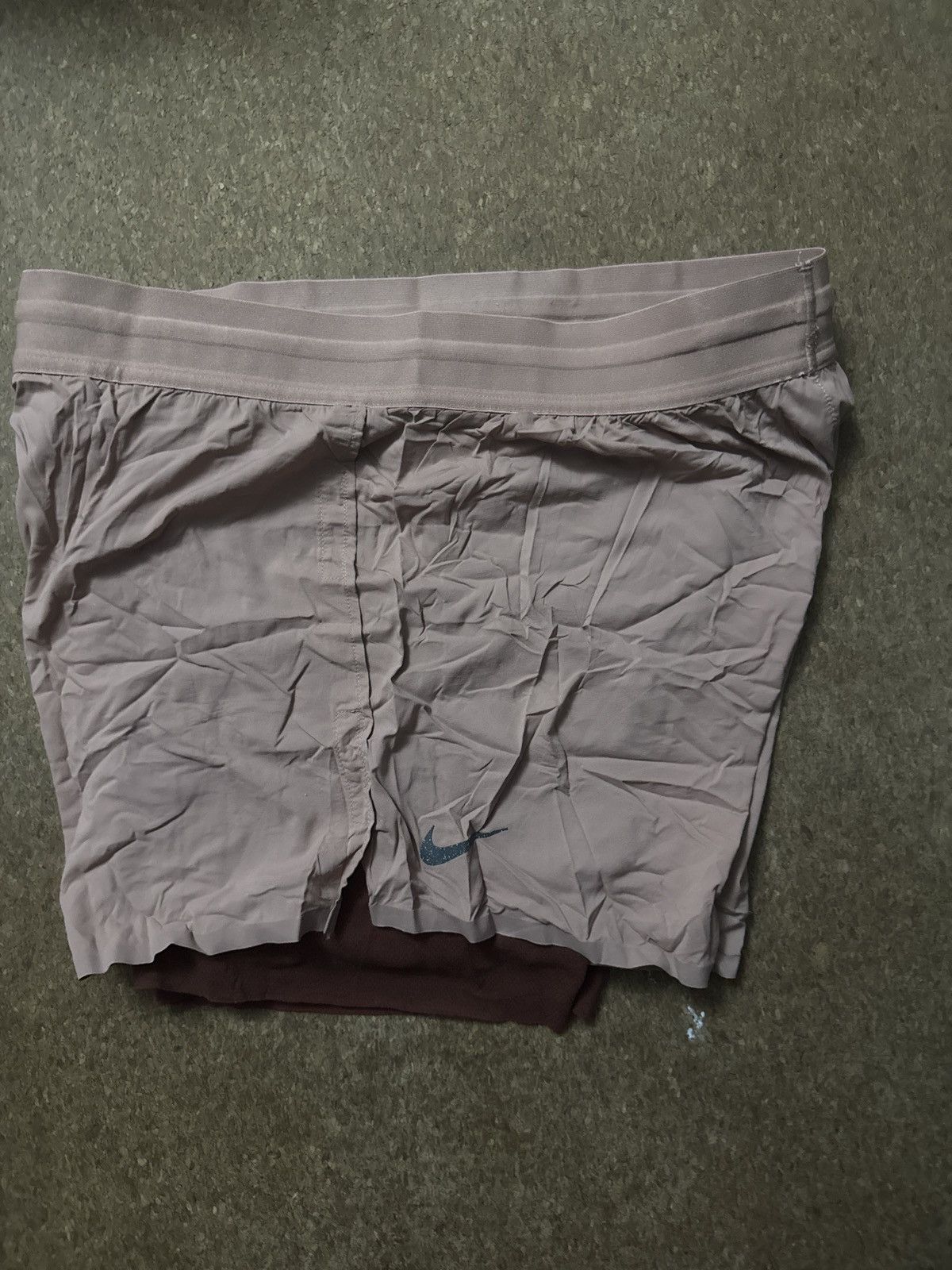Nike Nike Yoga Medium Shorts Size US 31 - 1 Thumbnail