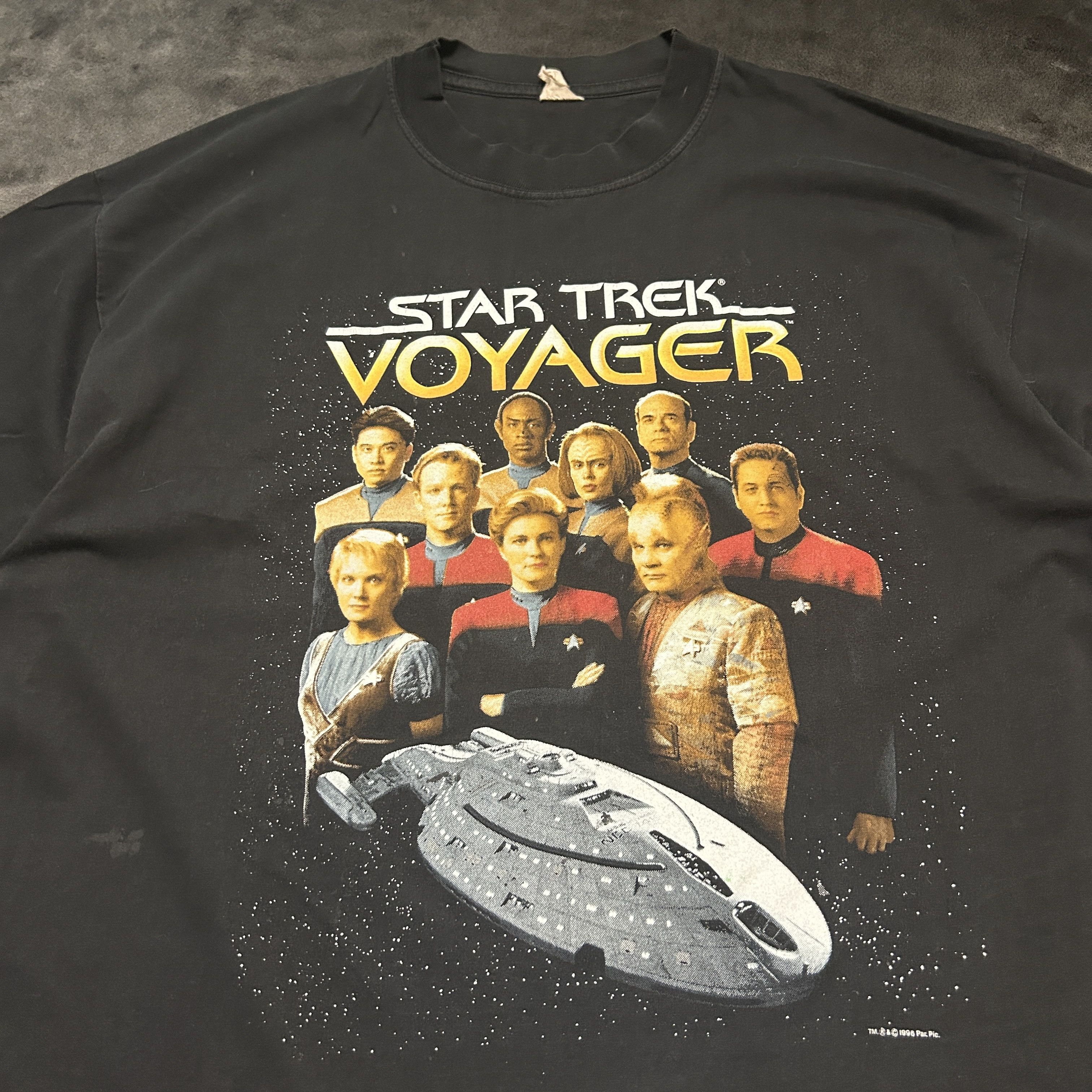 Vintage Vintage Star Trek Voyager 1998 T-shirt Size US XL / EU 56 / 4 - 1 Thumbnail
