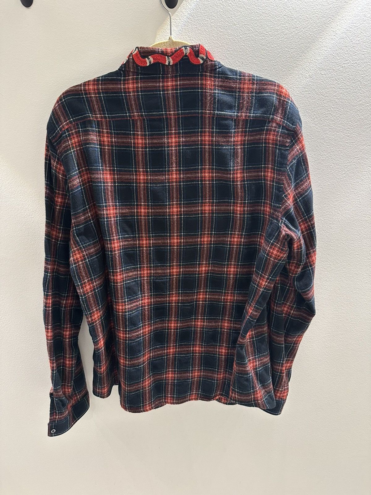 Gucci GUCCI Snake Embroidered Flannel Button Down Shirt Size US L / EU 52-54 / 3 - 2 Thumbnail