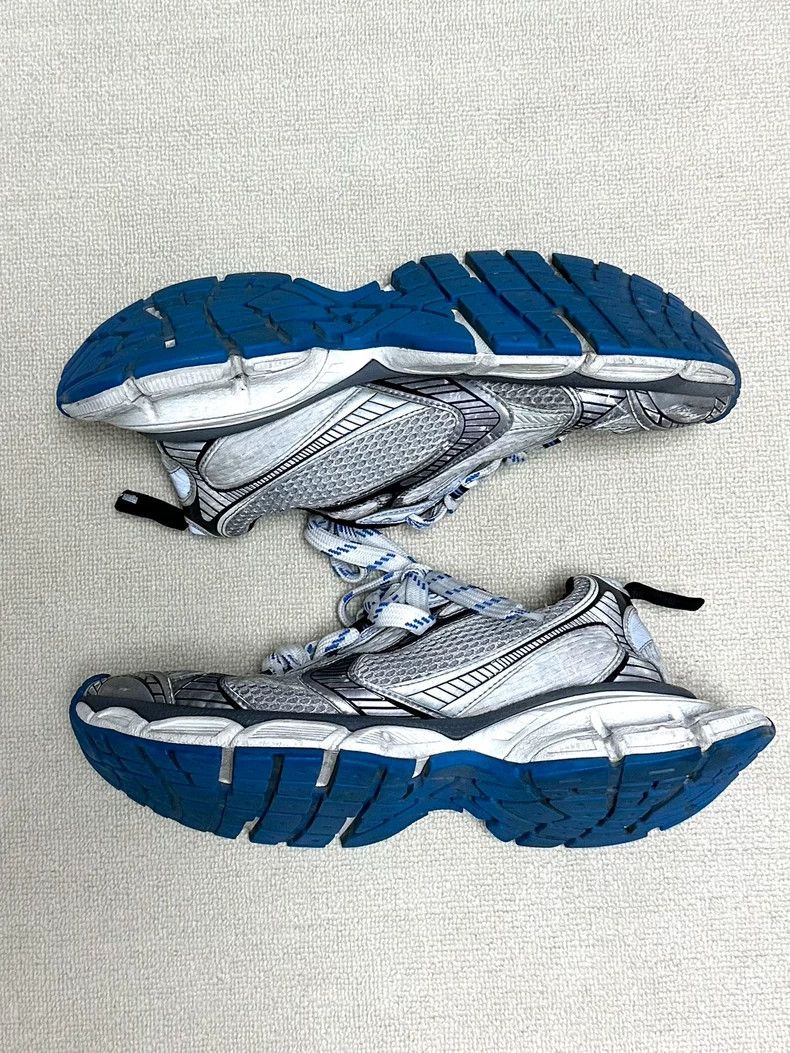 Balenciaga Balenciaga Blue and White Low Top Shoes 2502-Nextarrow Size US 8 / EU 41 - 4 Thumbnail