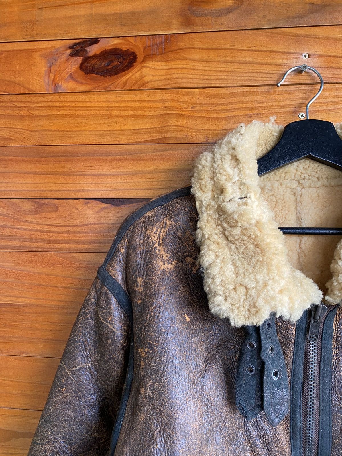 Vintage STRATH CONAR B-3 Shearling Leather Flight Jacket Distressed Size US M / EU 48-50 / 2 - 15 Thumbnail